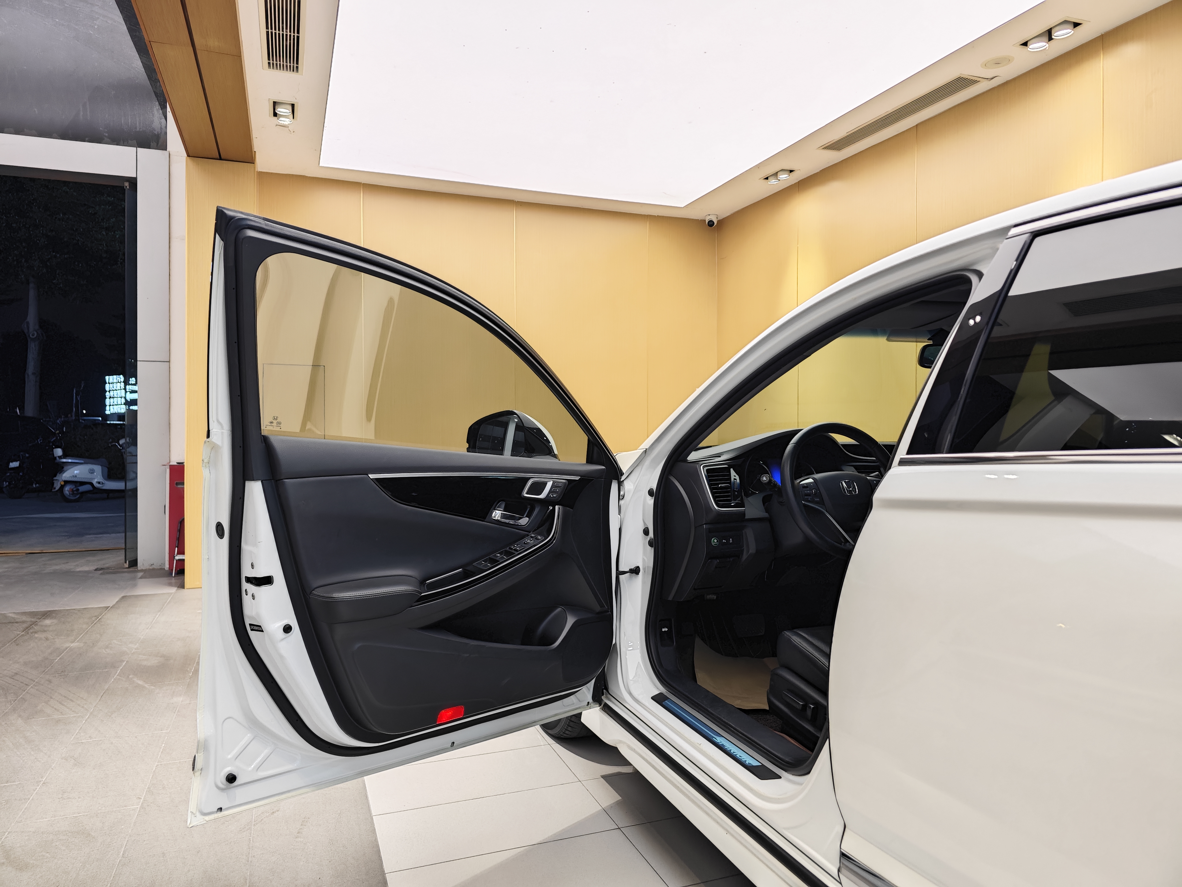 Honda Spirior 2017 #9 Honda Spirior 2017 car image #9