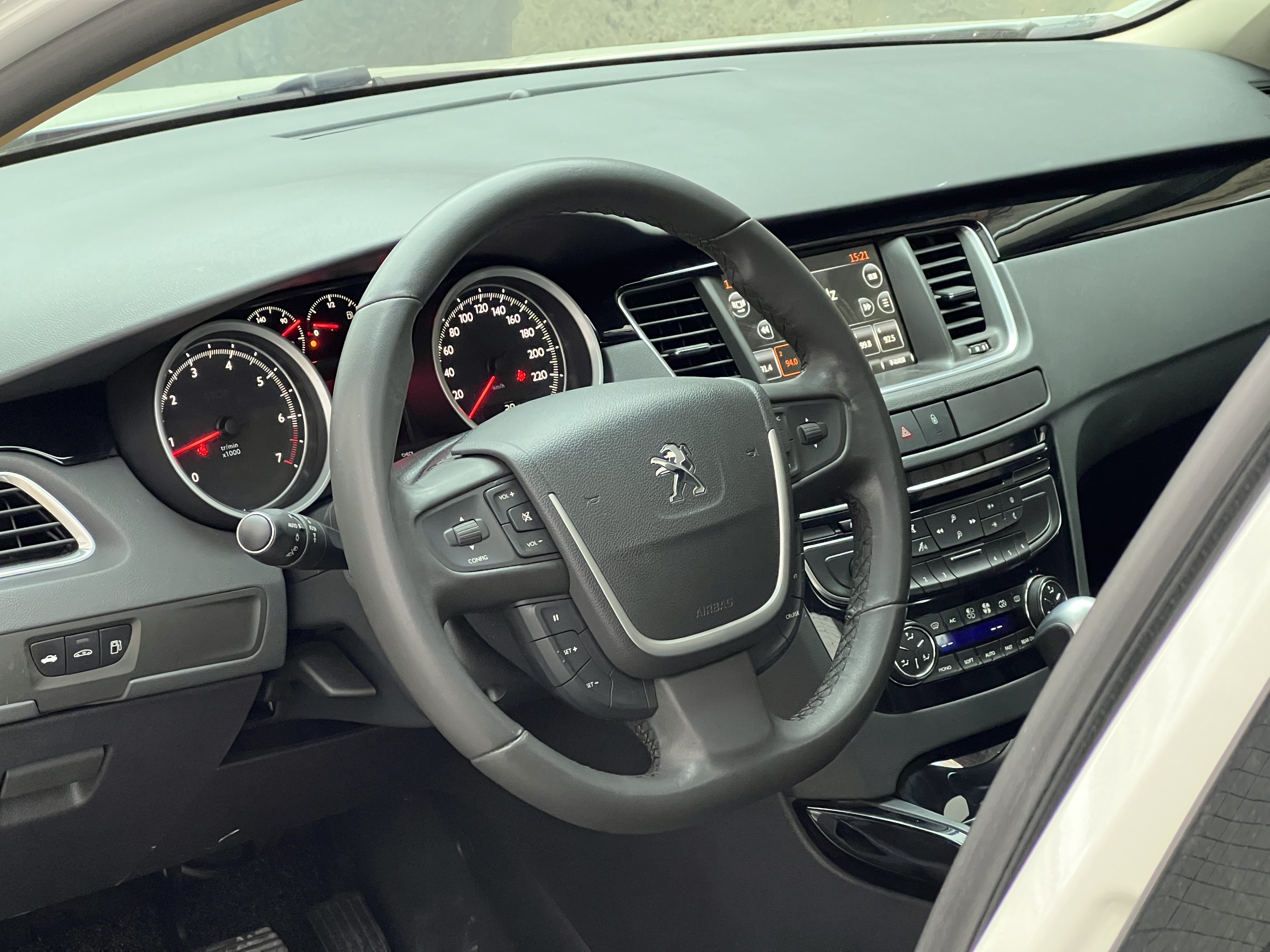 Peugeot 508 2014 car image #9