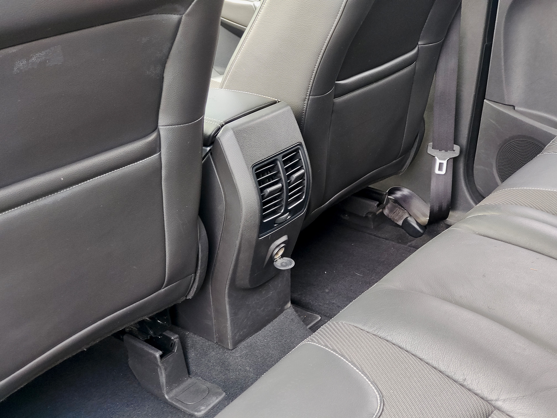 Ford Kuga 2013 #9 Ford Kuga 2013 car image #9