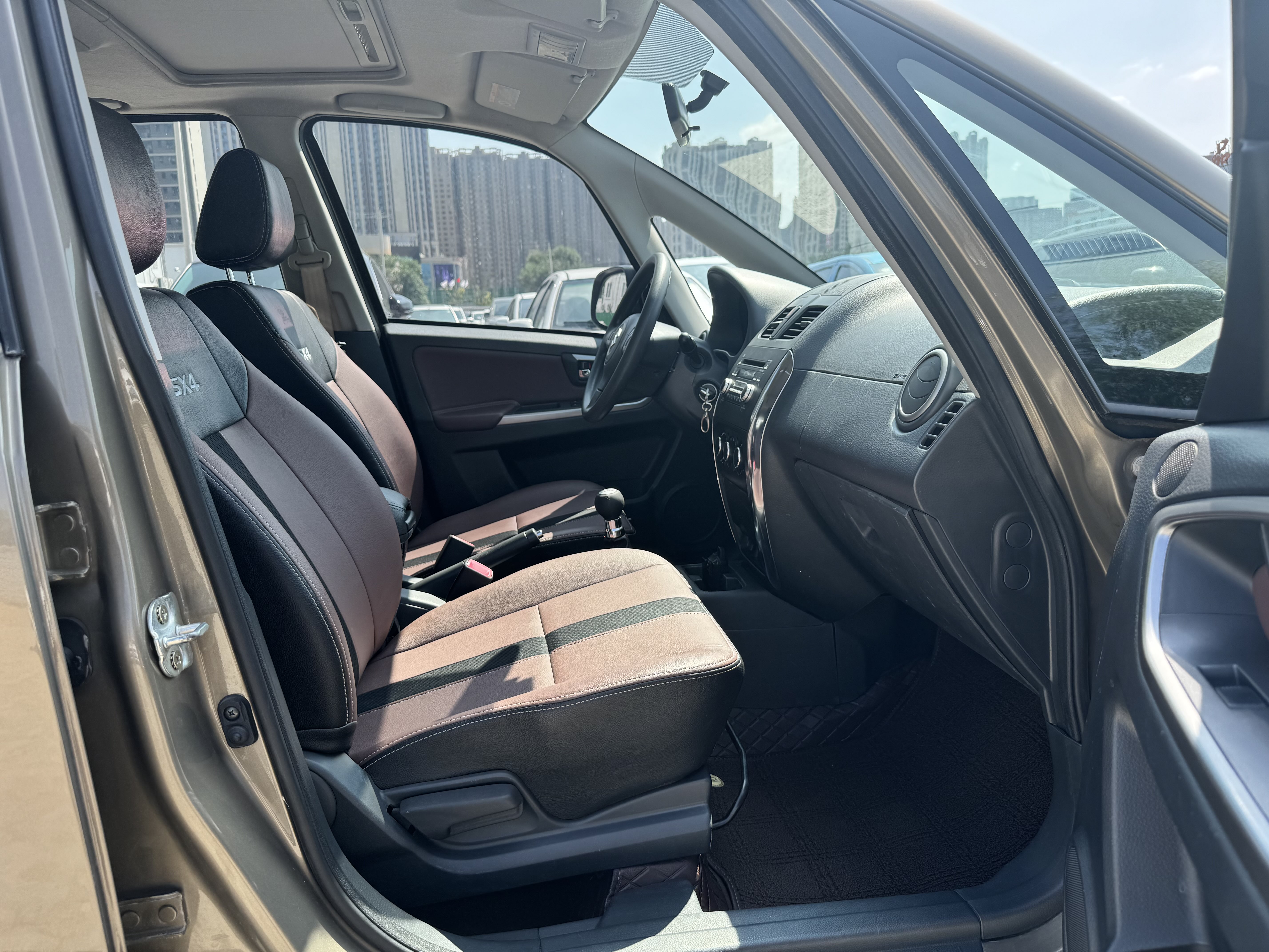 铃木 天语 SX4 2014 汽车图片 #9