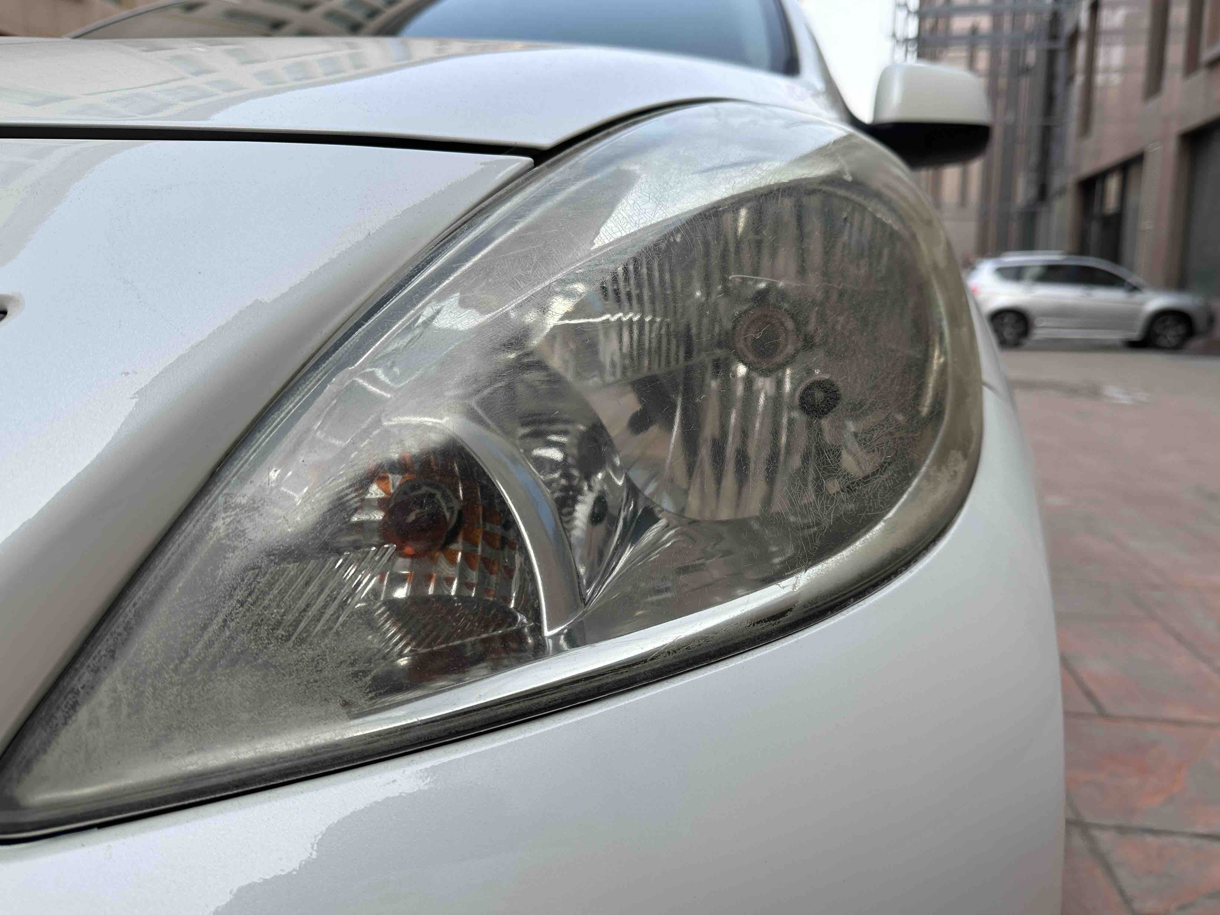 Nissan Sunny 2013 #9 Nissan Sunny 2013 car image #9
