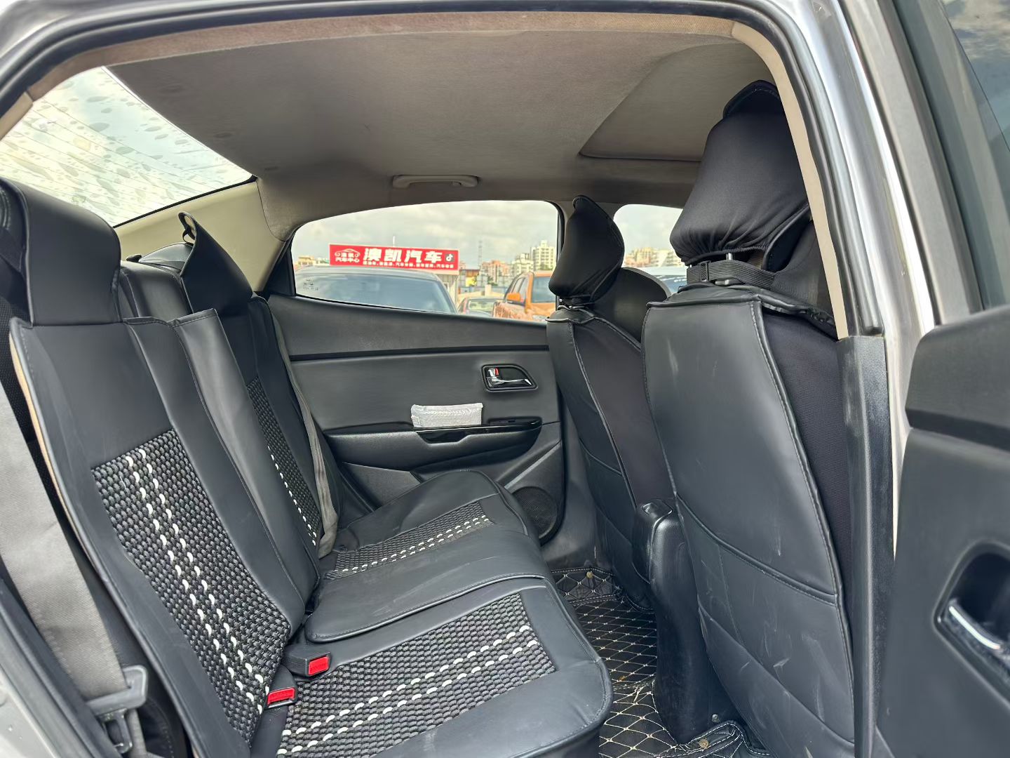 起亚 起亚K2 2013 汽车图片 #9