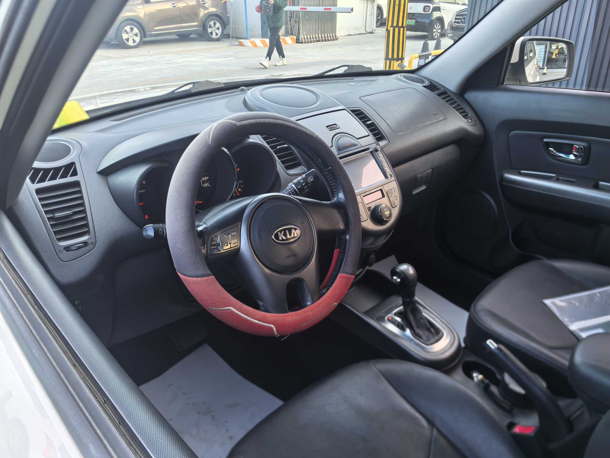 Kia Soul 2015 immagine di auto #9