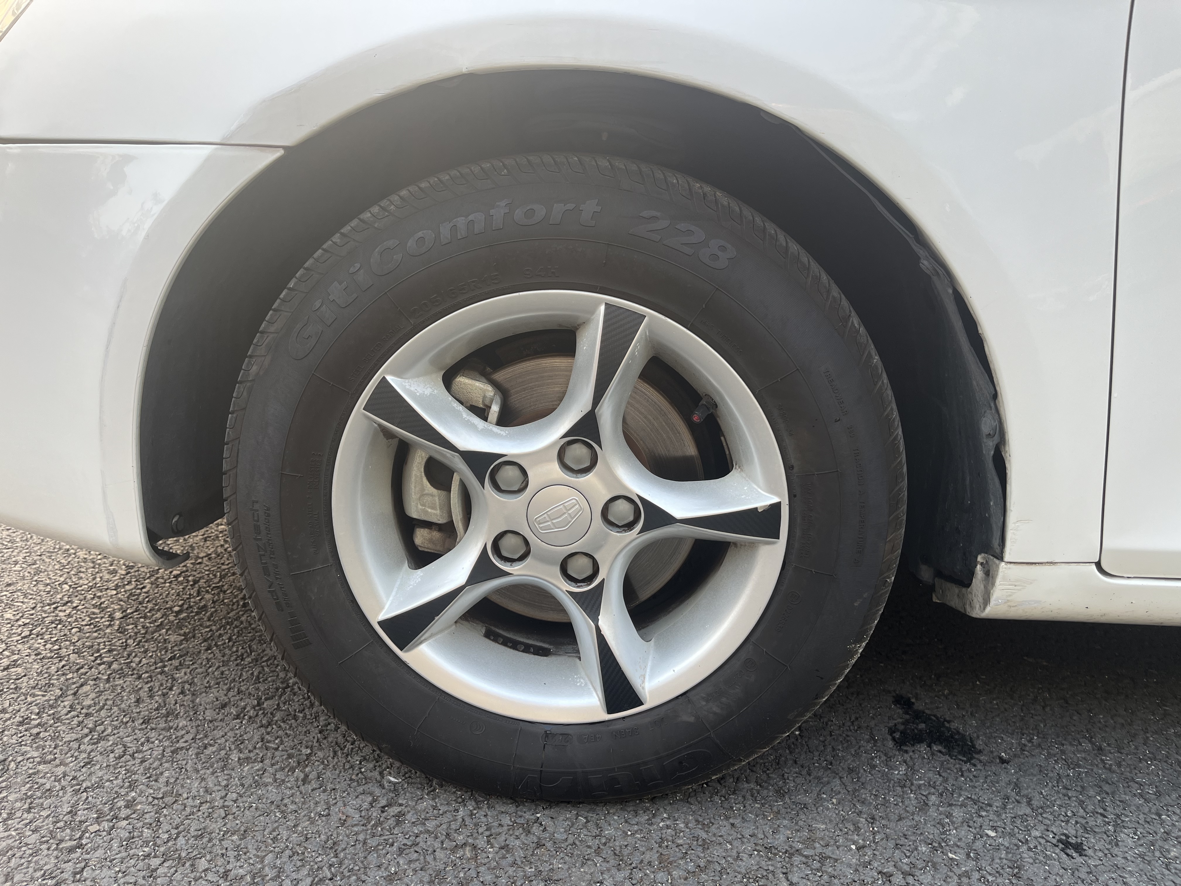 GEELY Emgrand Classic 2014 car image #9