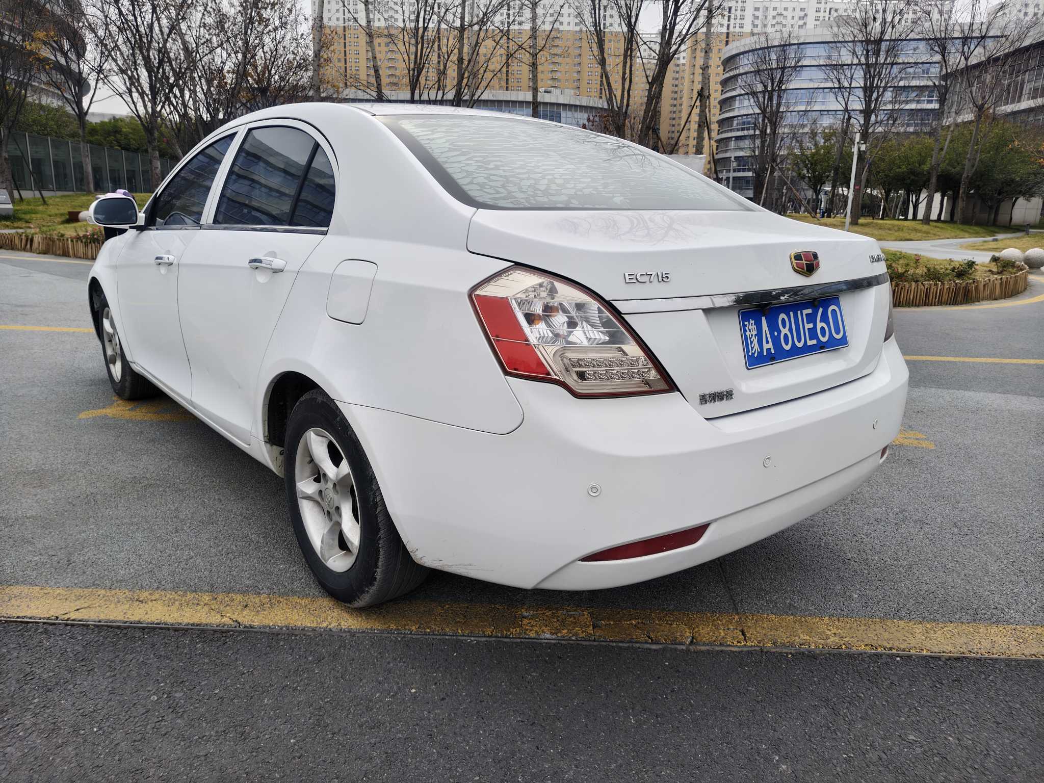 GEELY Emgrand Classic 2014 car image #9