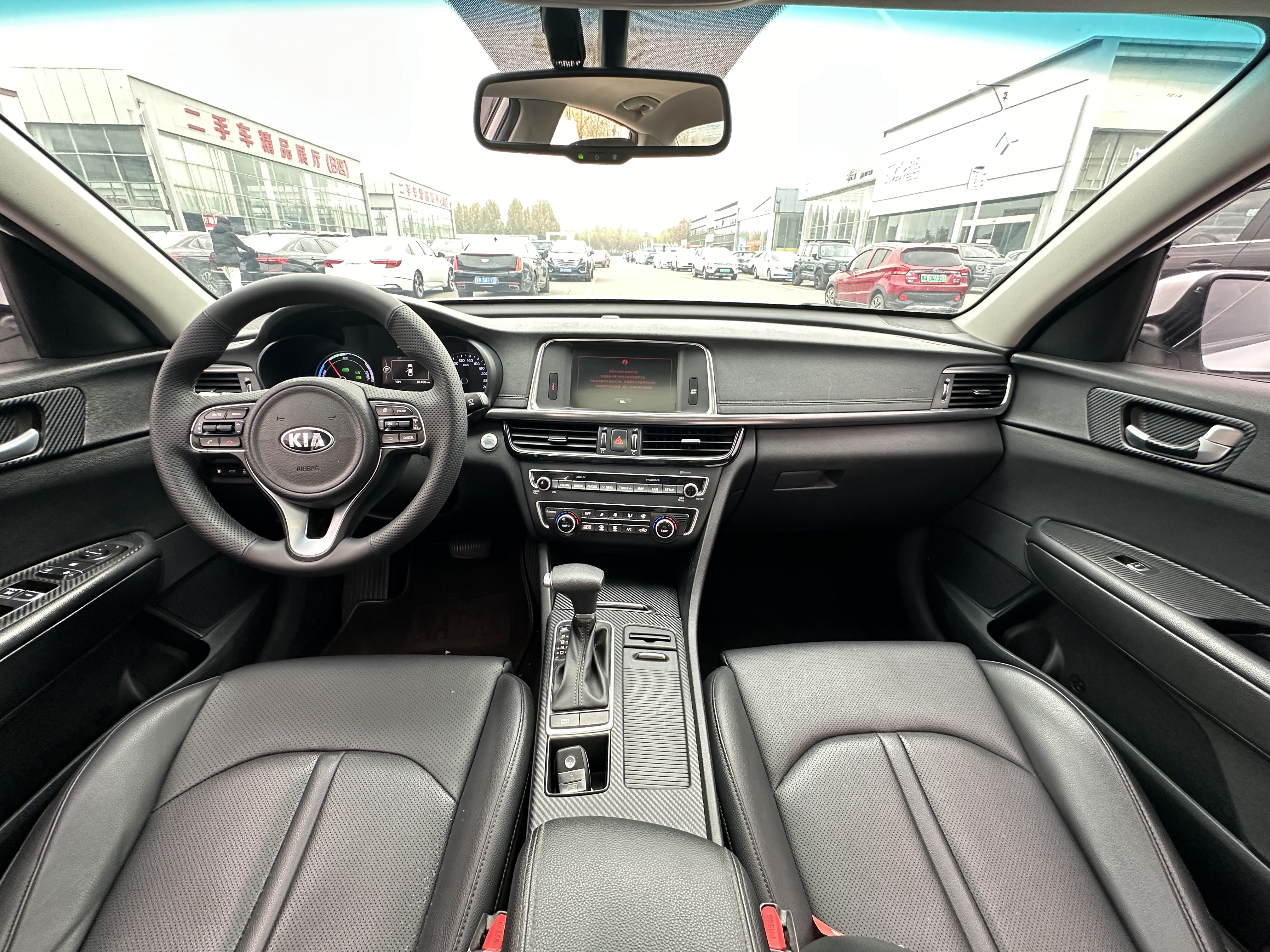 Kia K5 2017 car image #9