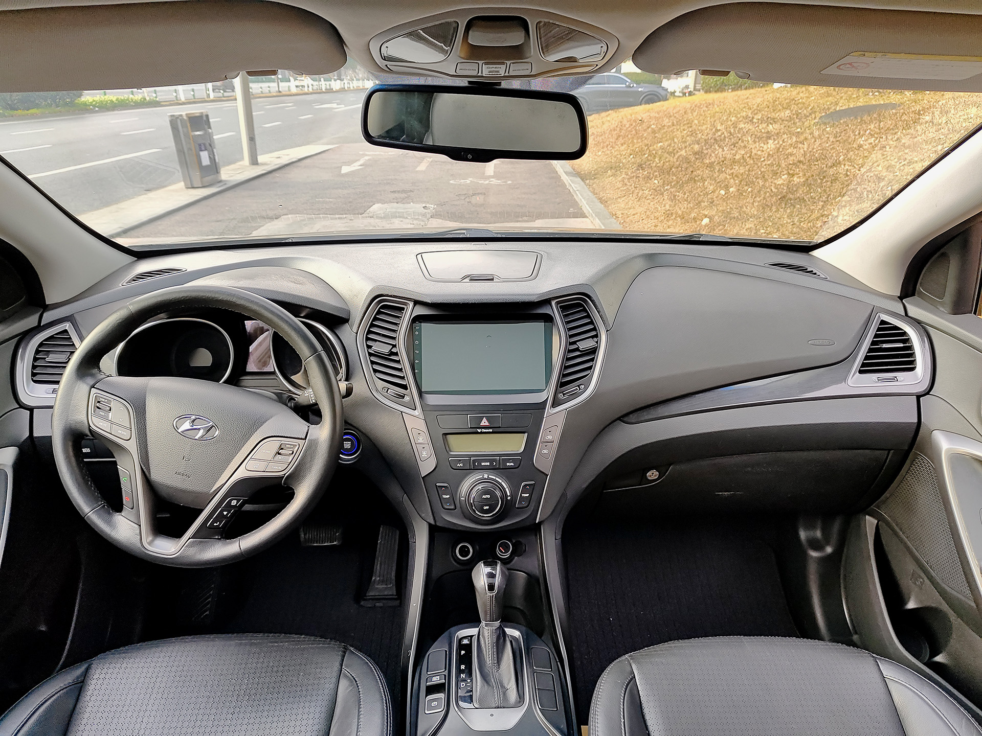 Hyundai Santa Fe 2013 car image #9