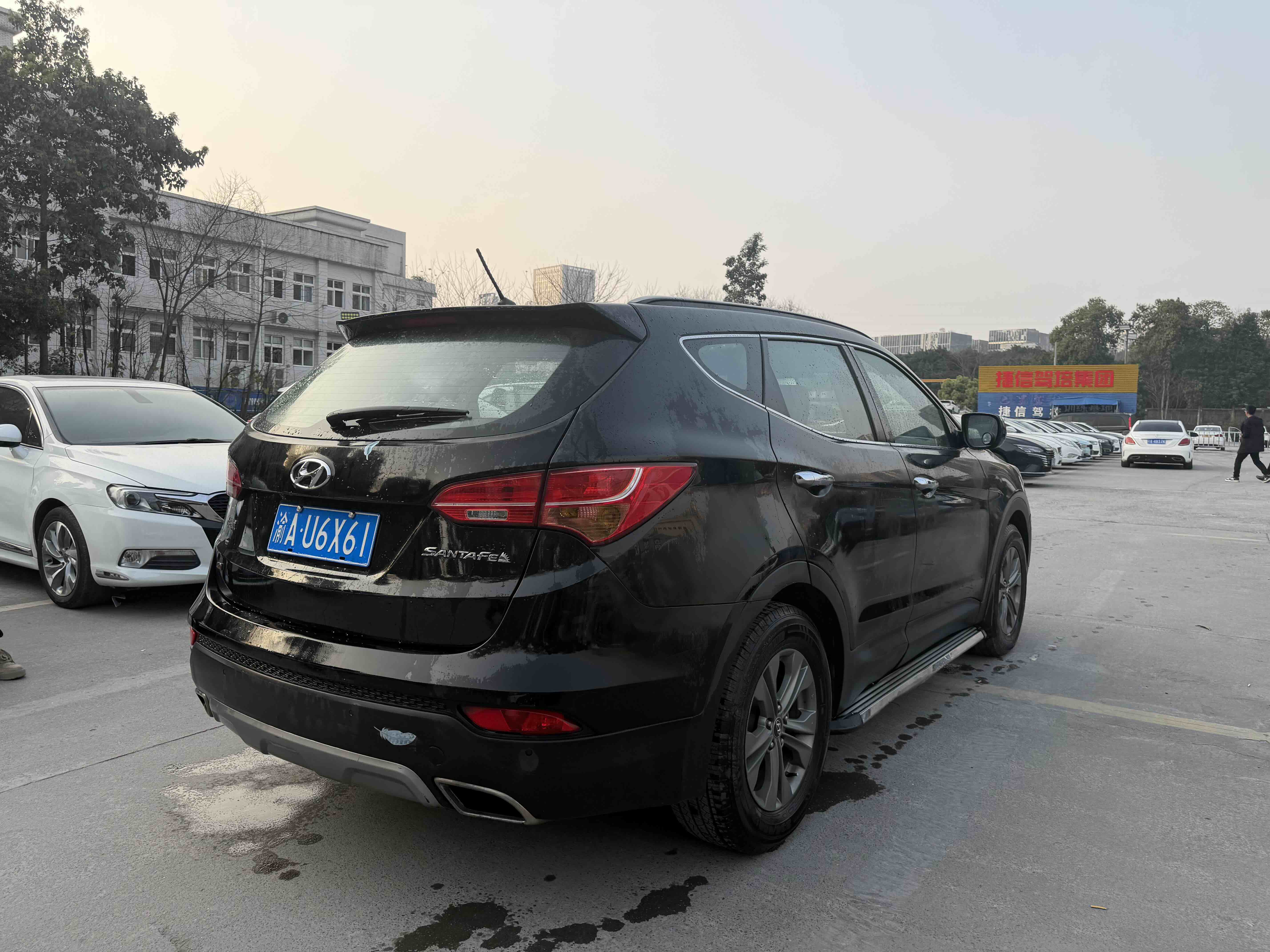 Hyundai Santa Fe 2013 car image #9