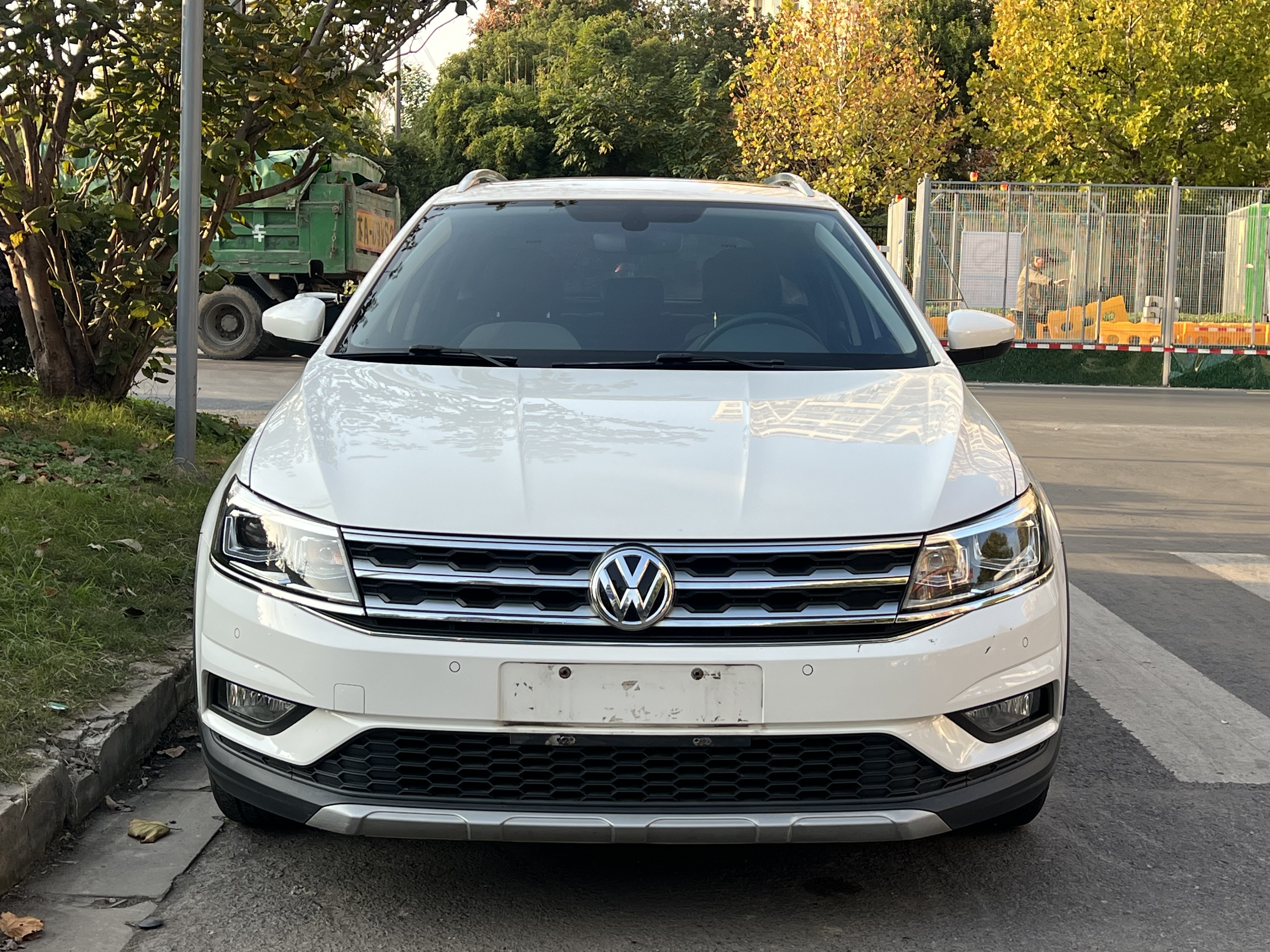 Volkswagen Cross Lavida 2018 immagine di auto #9