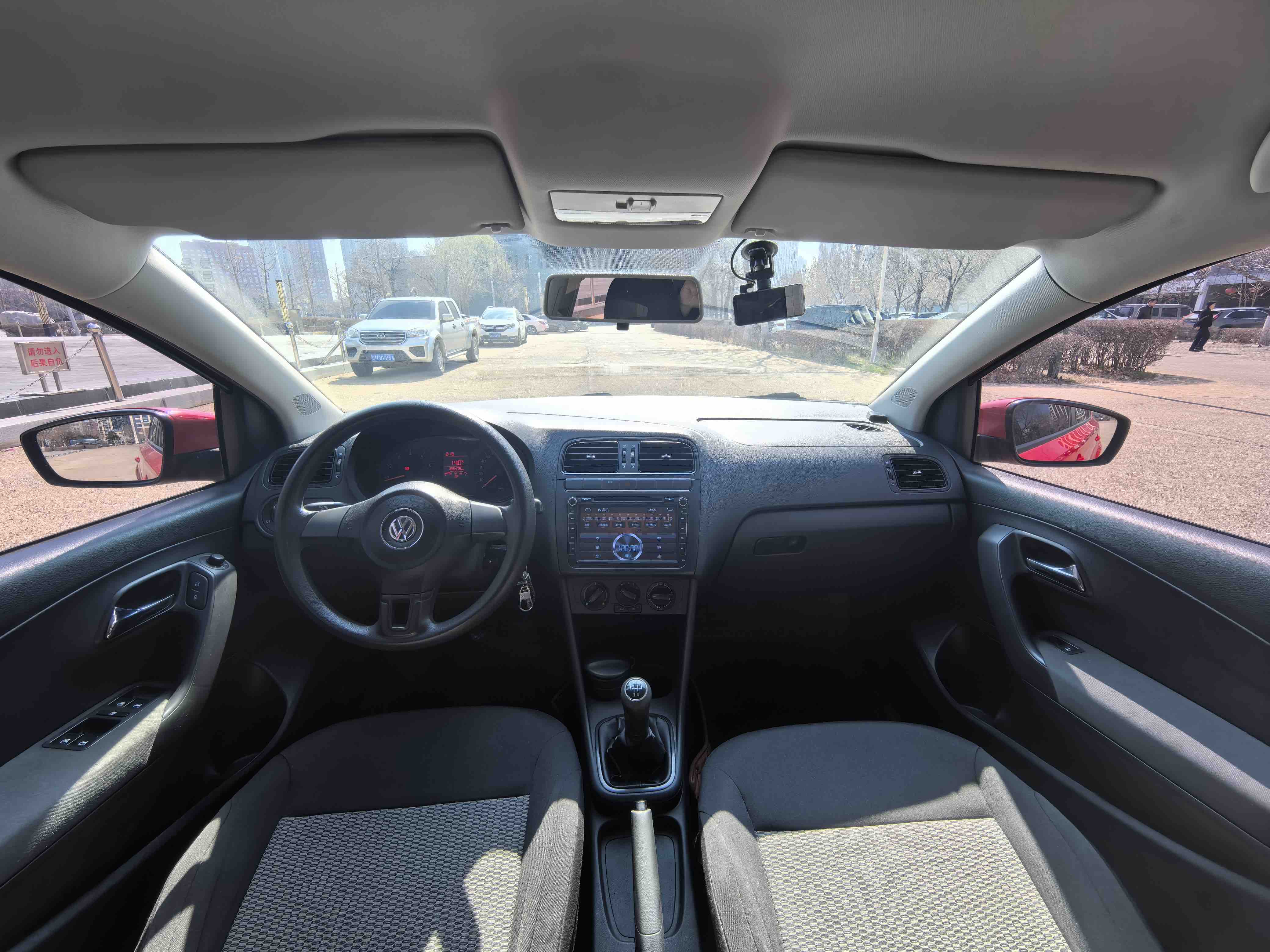 Polo 2013 car image #9