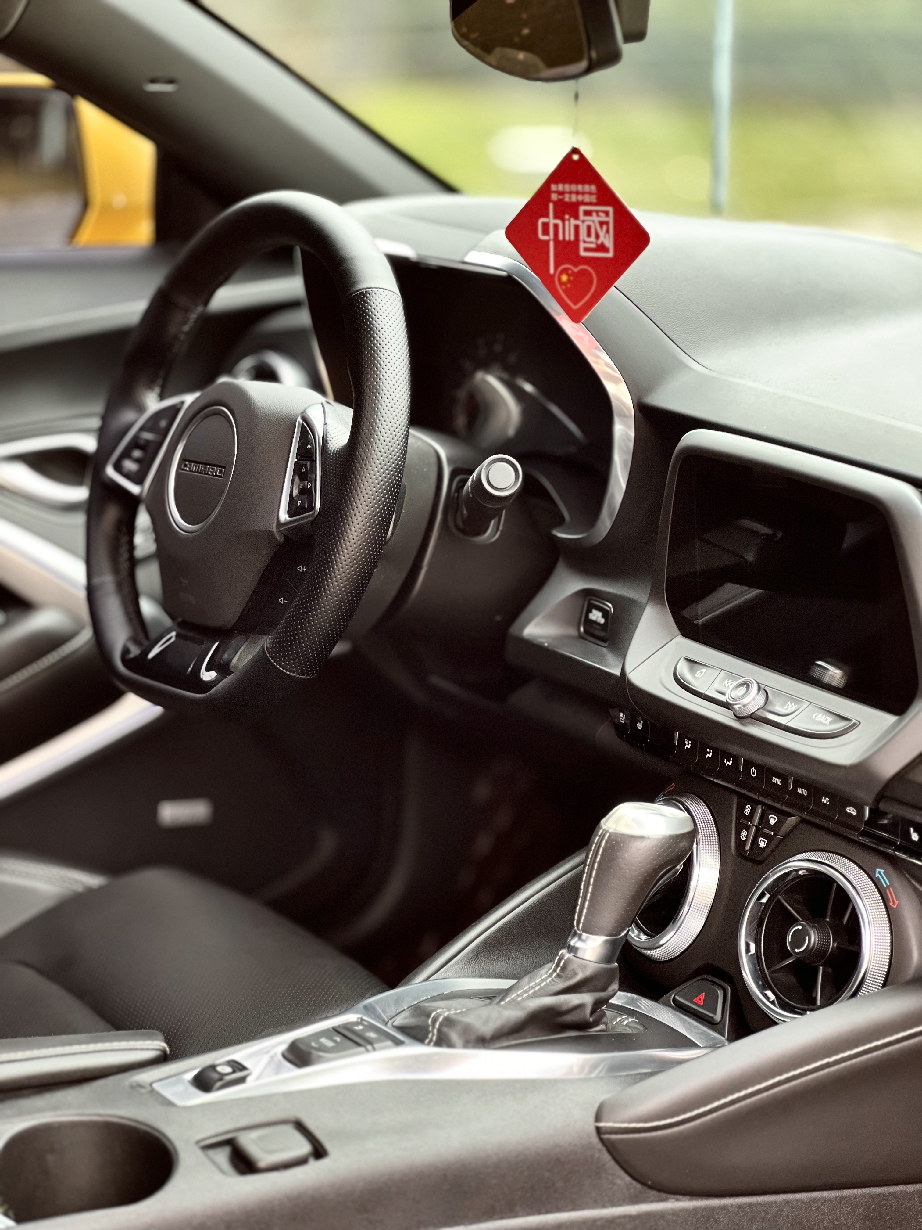 Chevrolet Camaro 2017 imagem de carro #9