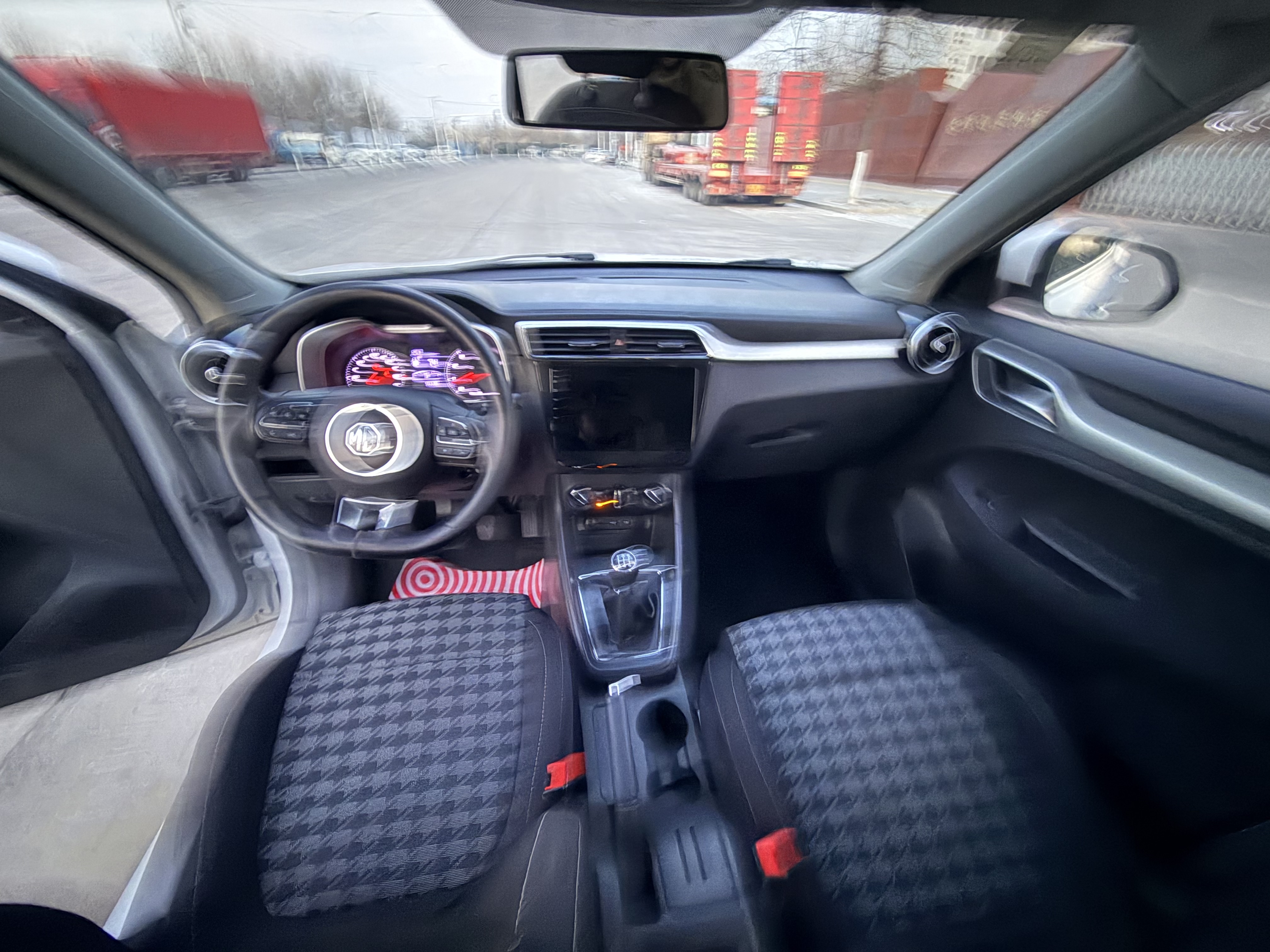 MG ZS 2018 image de voiture #9