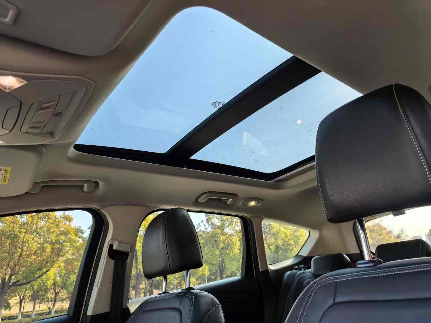 Ford Kuga 2017 #9 Ford Kuga 2017 car image #9