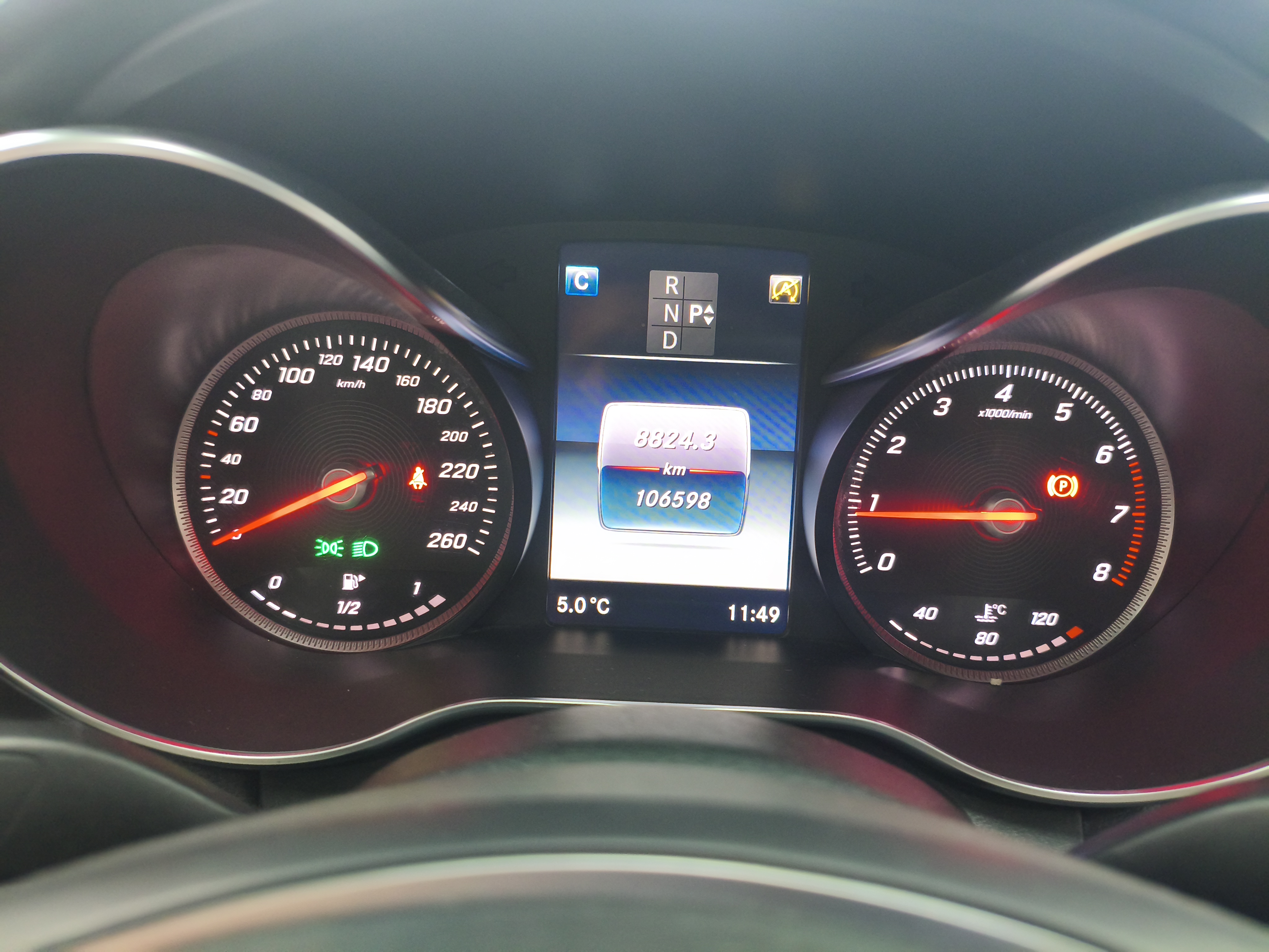 Mercedes-Benz C Class 2017 car image #9