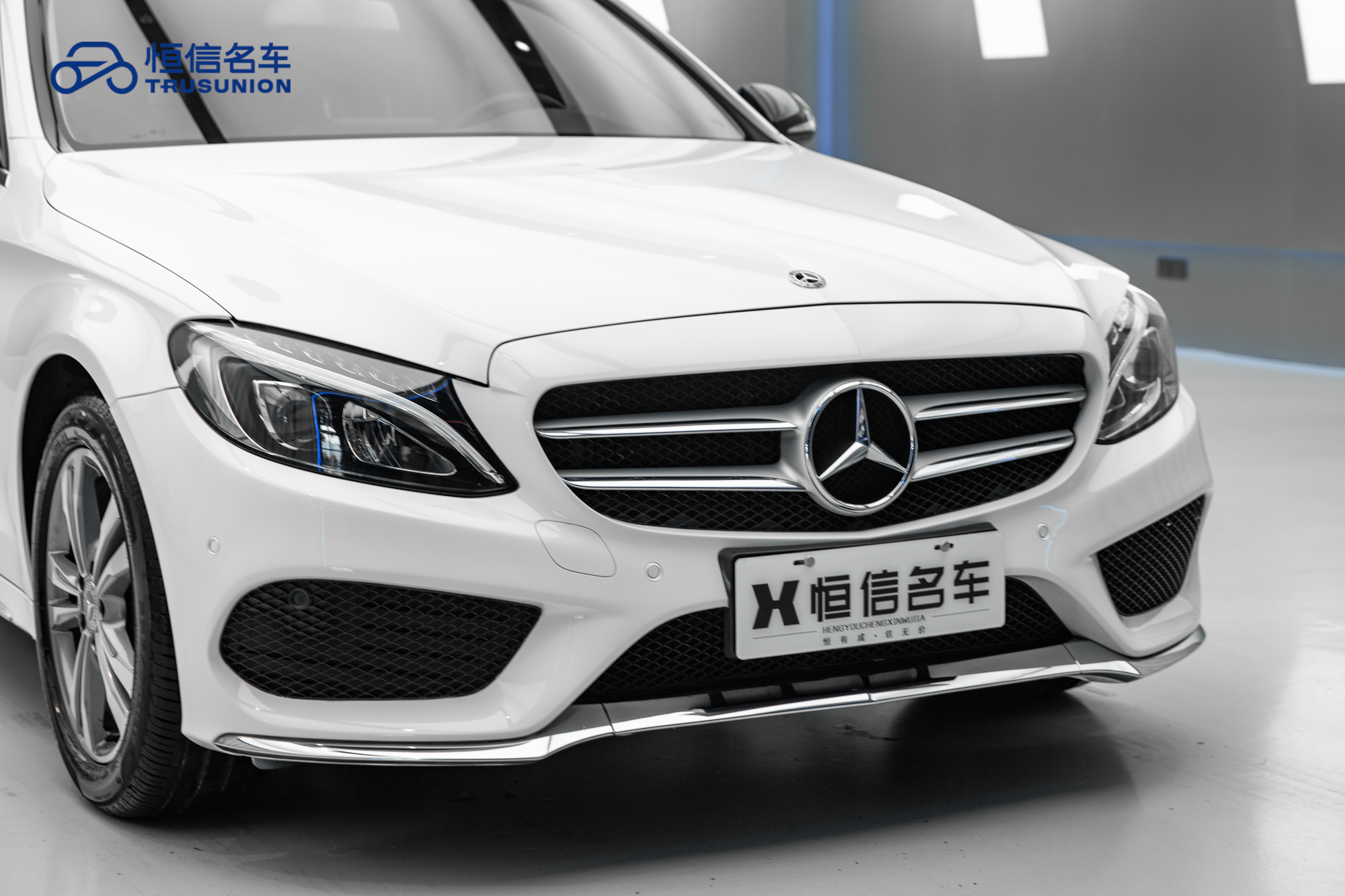 Mercedes-Benz C Class 2017 car image #9