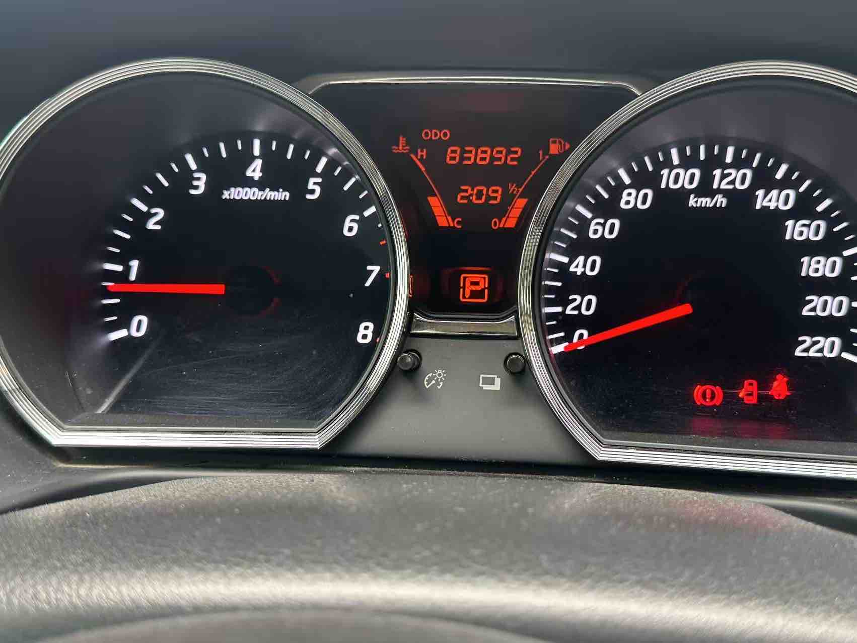 Nissan Livina 2017 imagem de carro #9