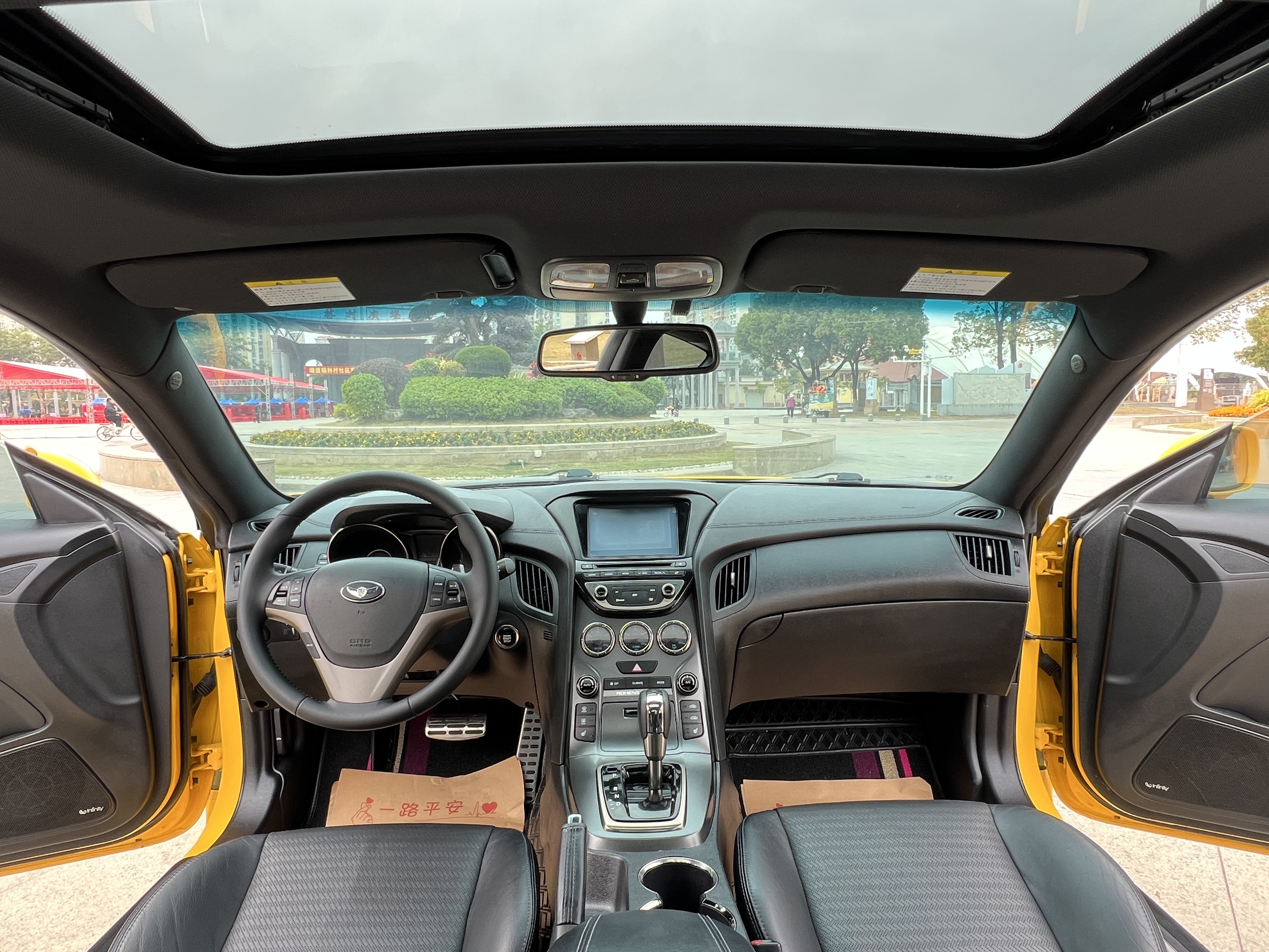 Hyundai Rohens-Coupe 2013 #9 Hyundai Rohens-Coupe 2013 car image #9