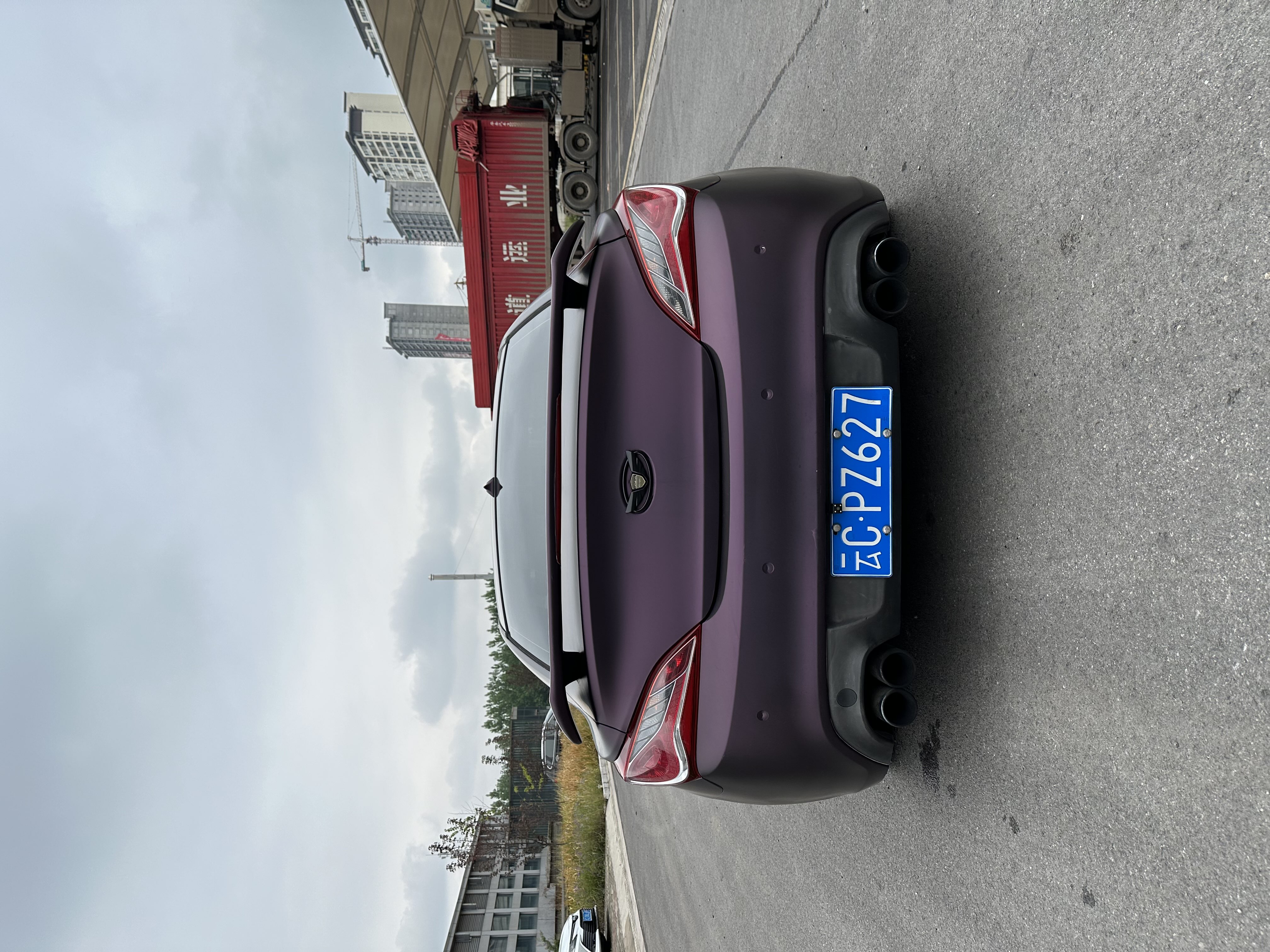 Hyundai Rohens 2013 car image #9