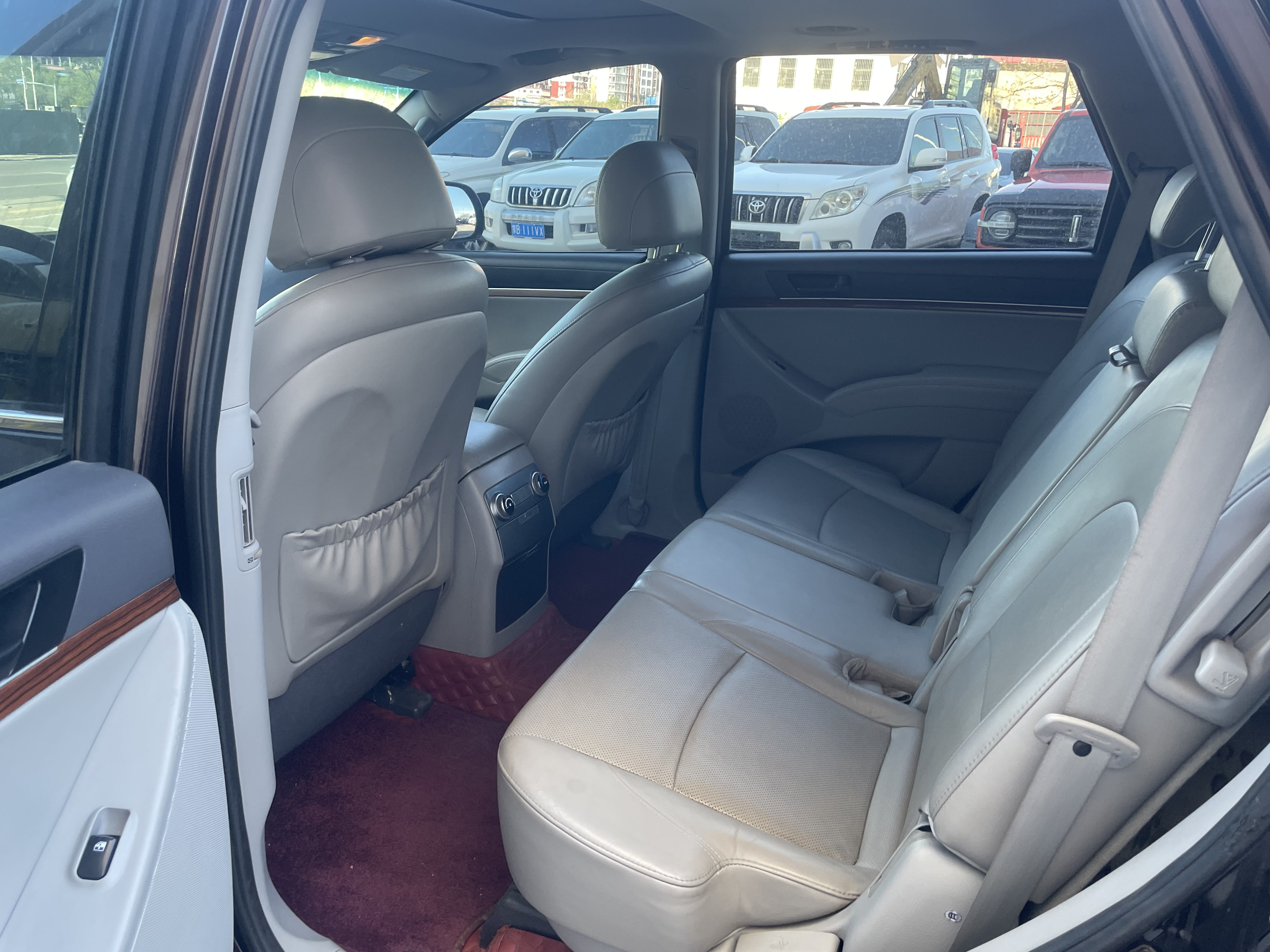 Hyundai Veracruz 2010 صورة سيارة #9