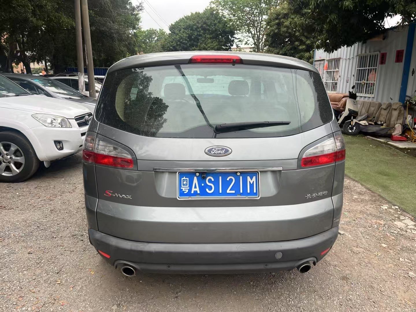 Ford S-MAX 2010 car image #9