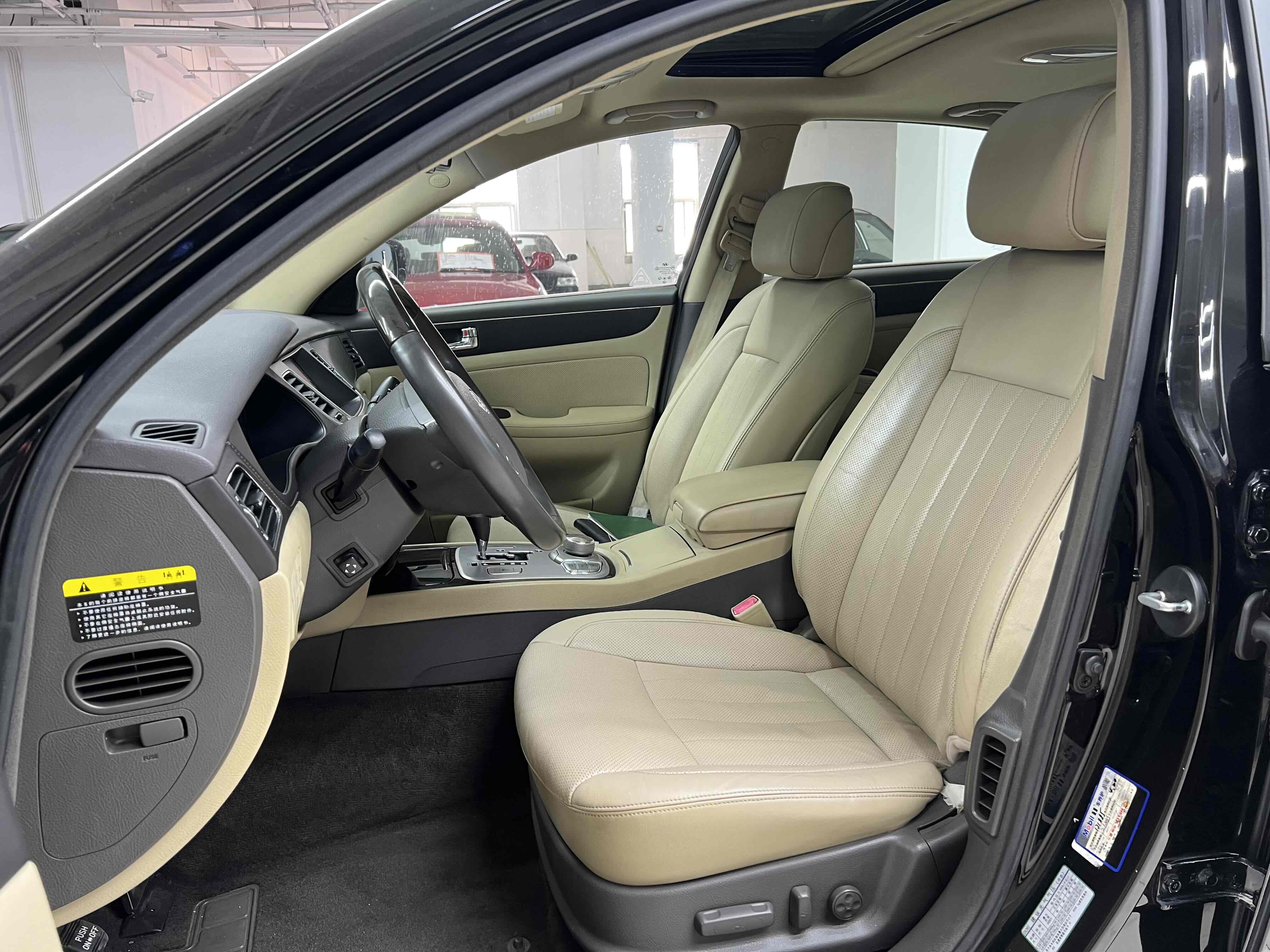 Hyundai Rohens 2011 #9 Hyundai Rohens 2011 car image #9