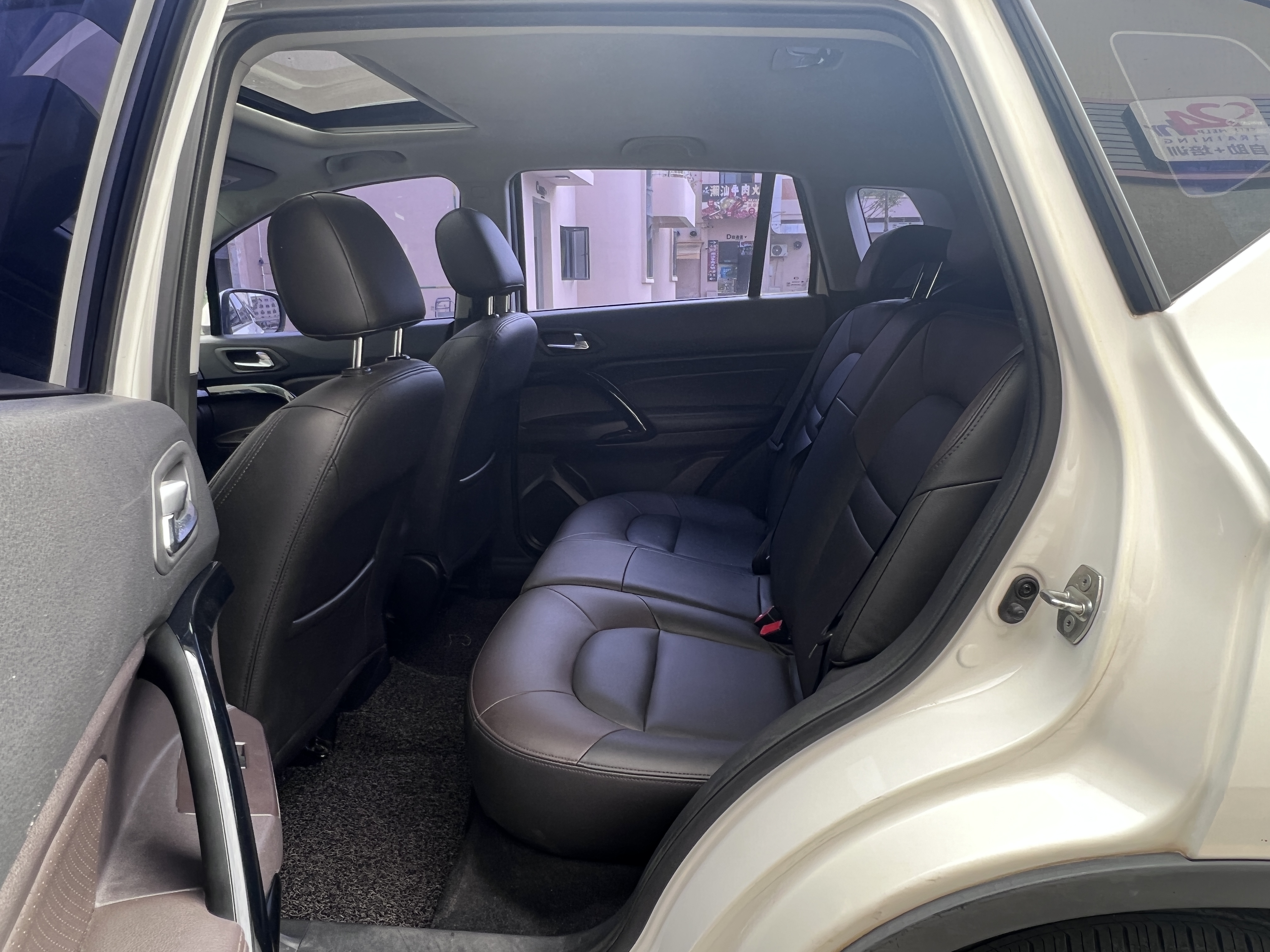 GAC Trumpchi GS4 2016 #9 GAC Trumpchi GS4 2016 car image #9