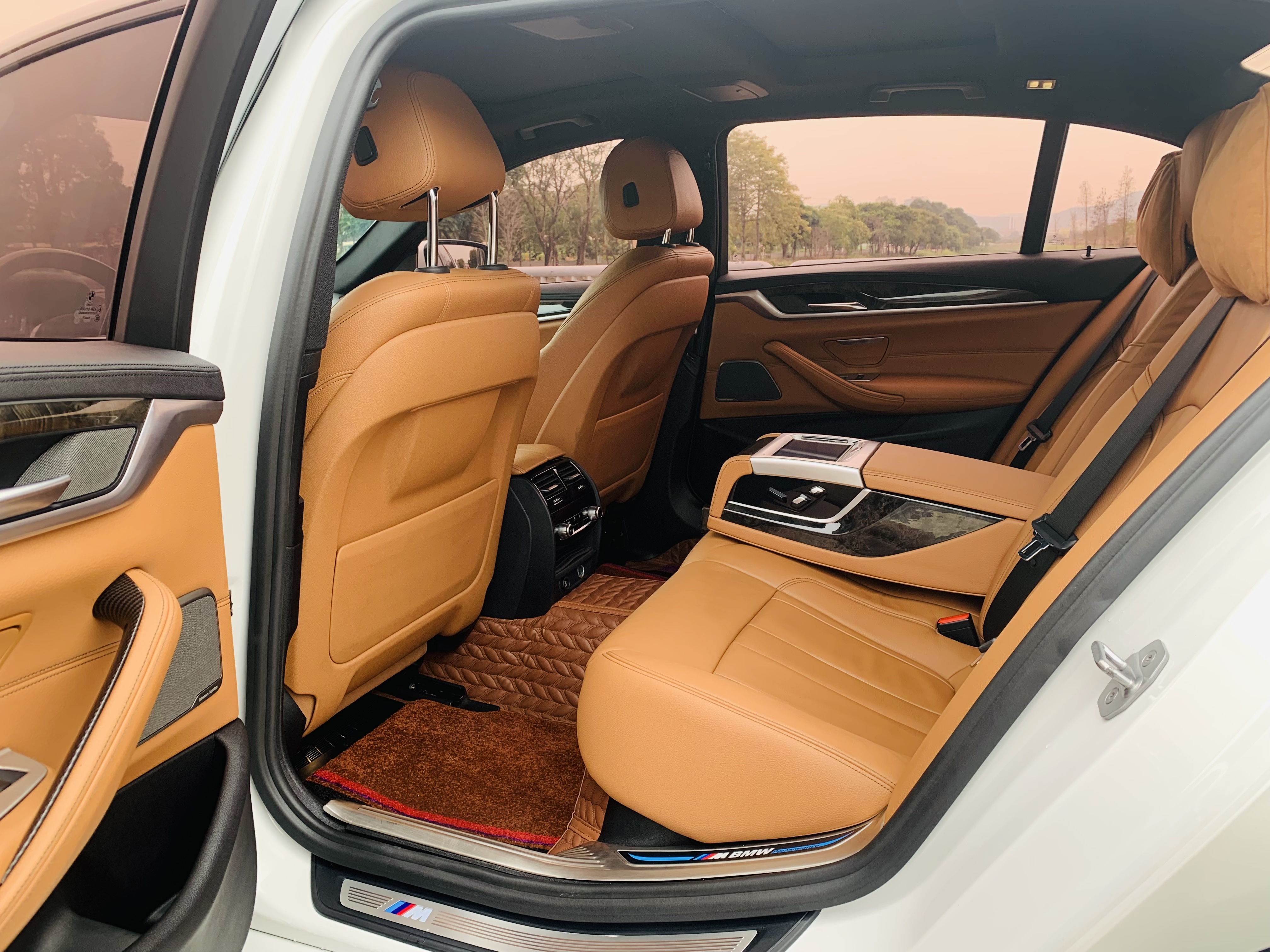 BMW 5 Series 2018 #9 BMW 5 Series 2018 car image #9