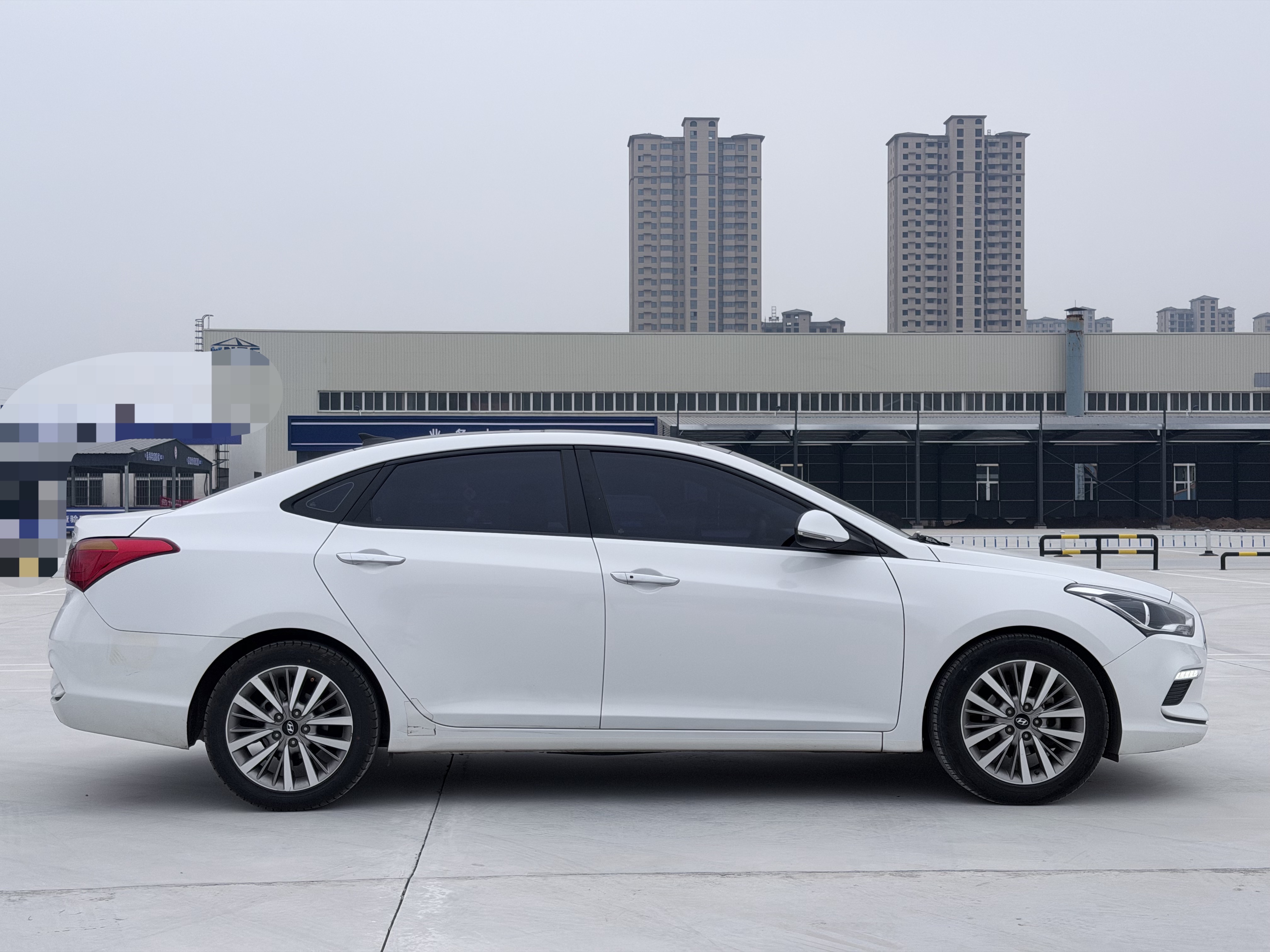 Hyundai Mistra 2017 car image #9