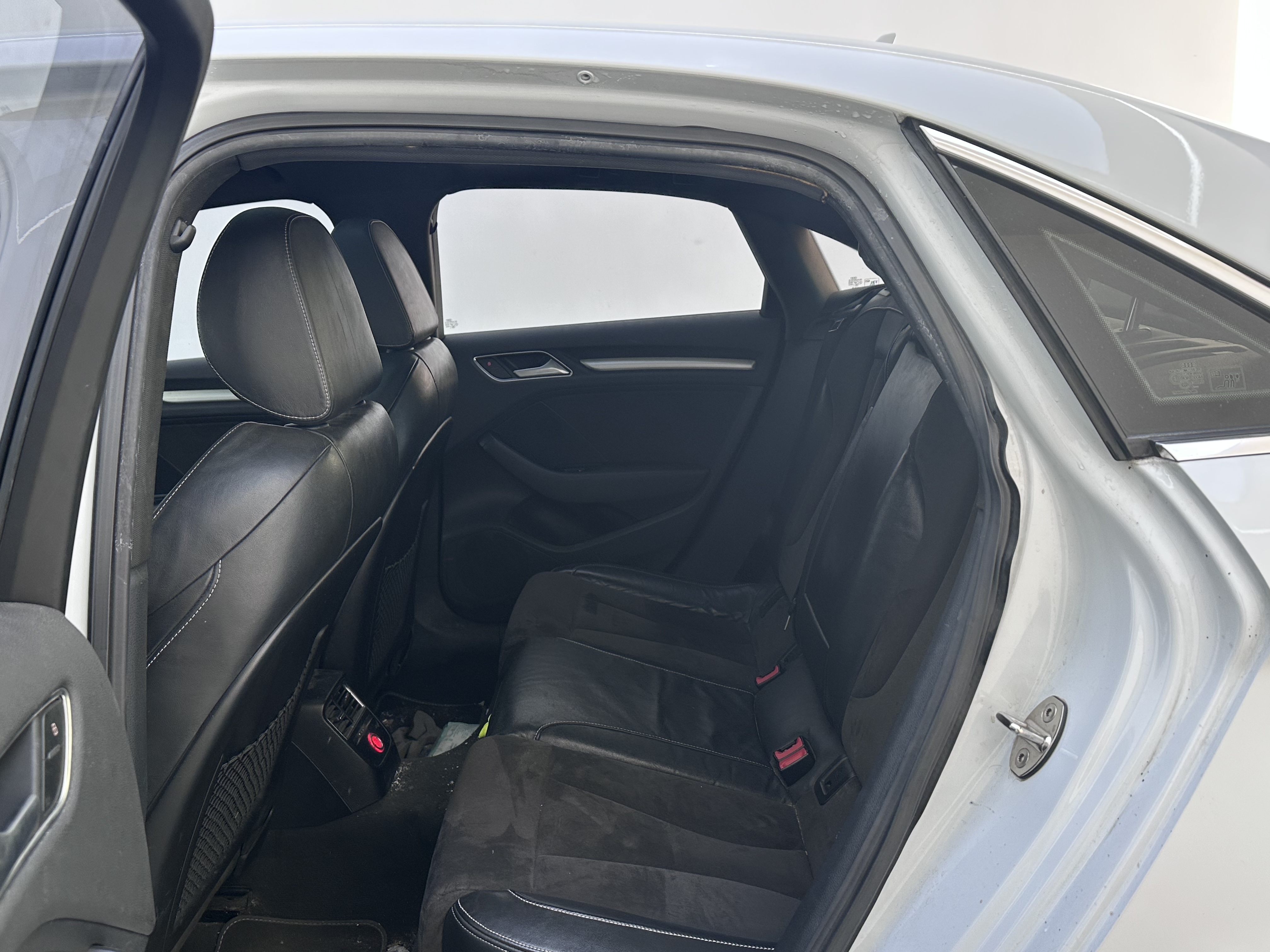 Audi S3 2016 car image #9