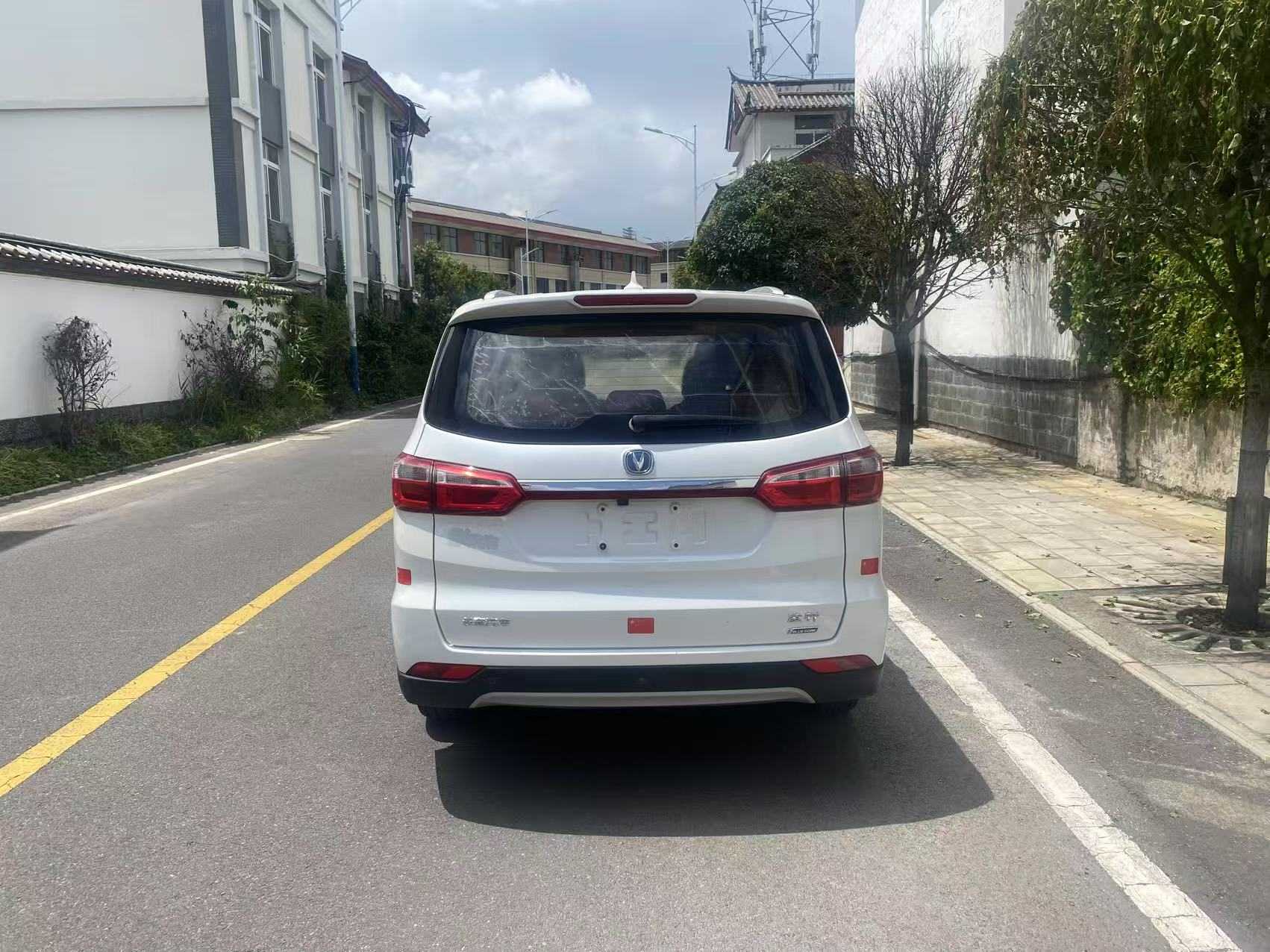 Changan Linmax 2017 car image #9