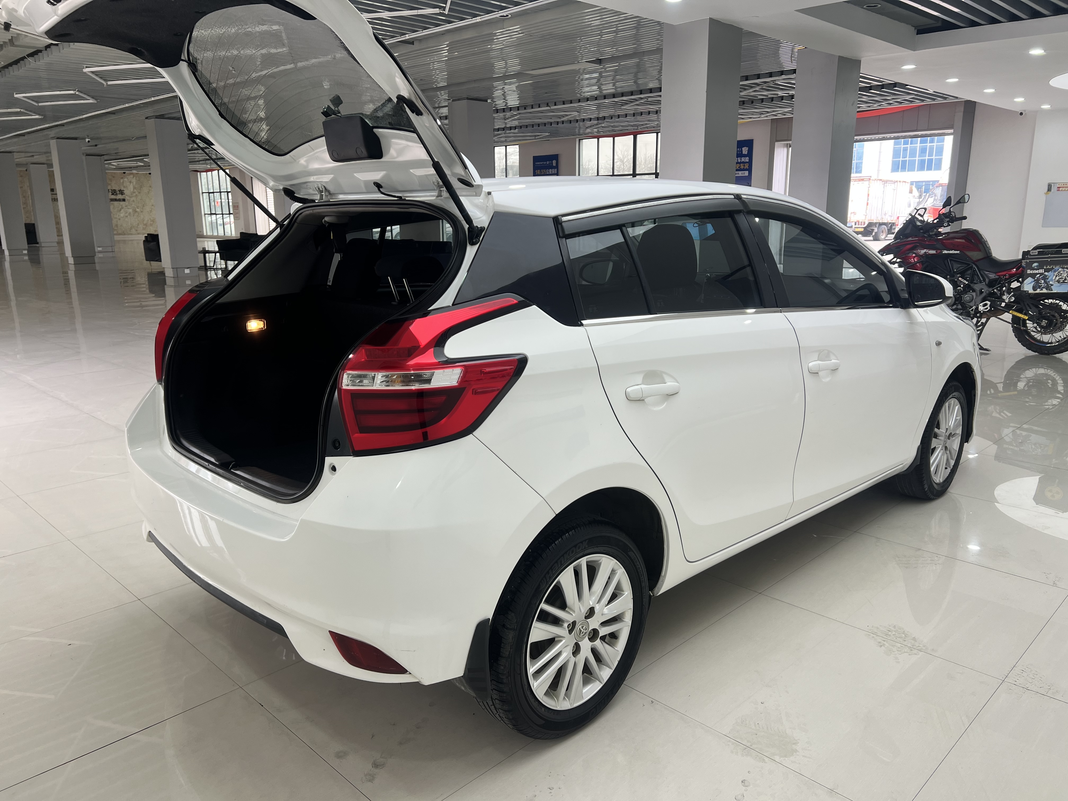 Yaris L Zhixuan 2017 car image #9