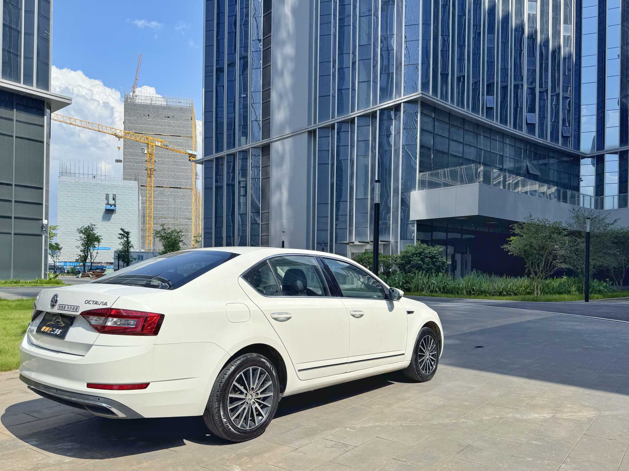 Skoda Octavia 2018 car image #9