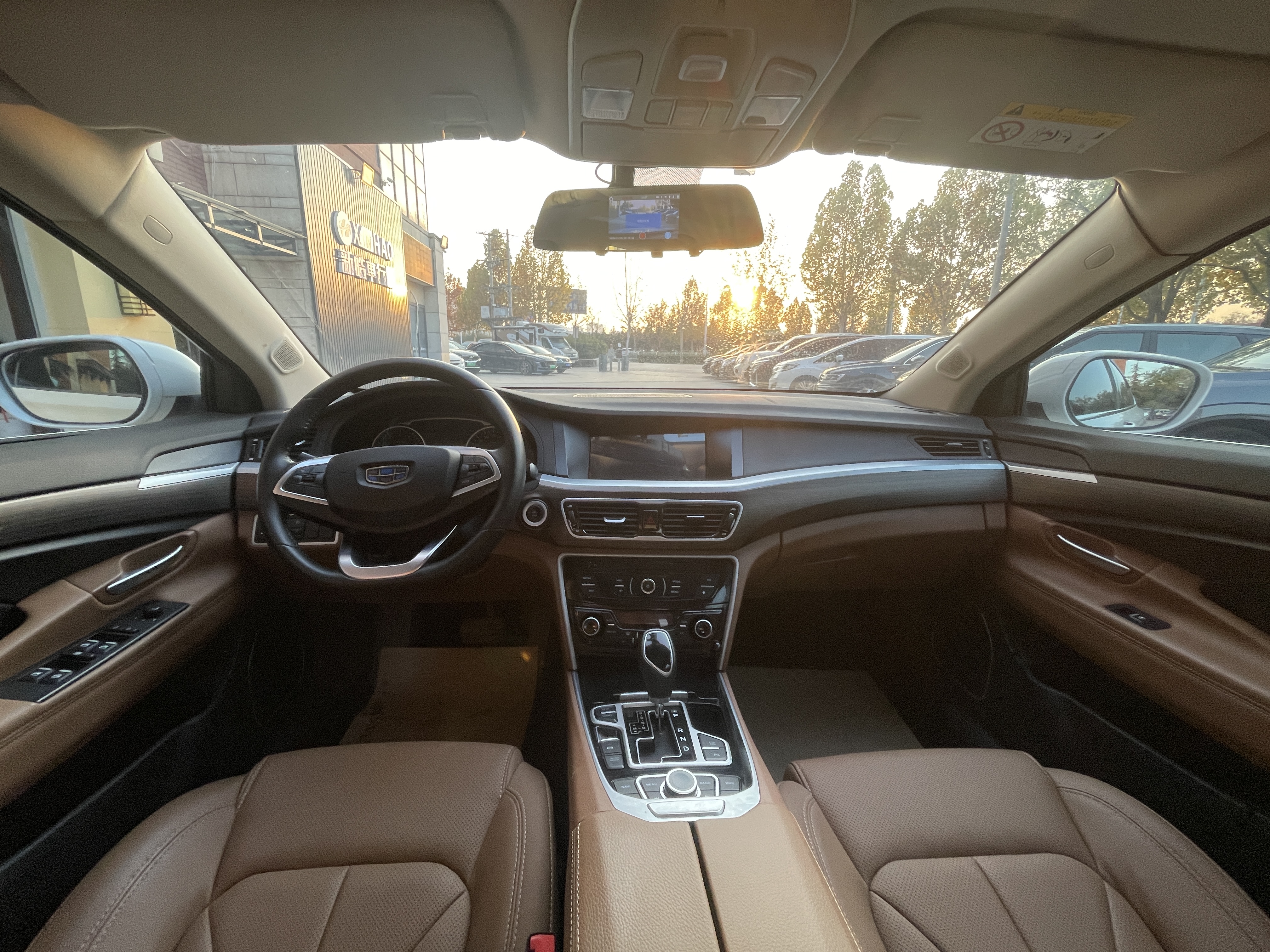 GEELY Ulion 2018 #9 GEELY Ulion 2018 imagem de carro #9