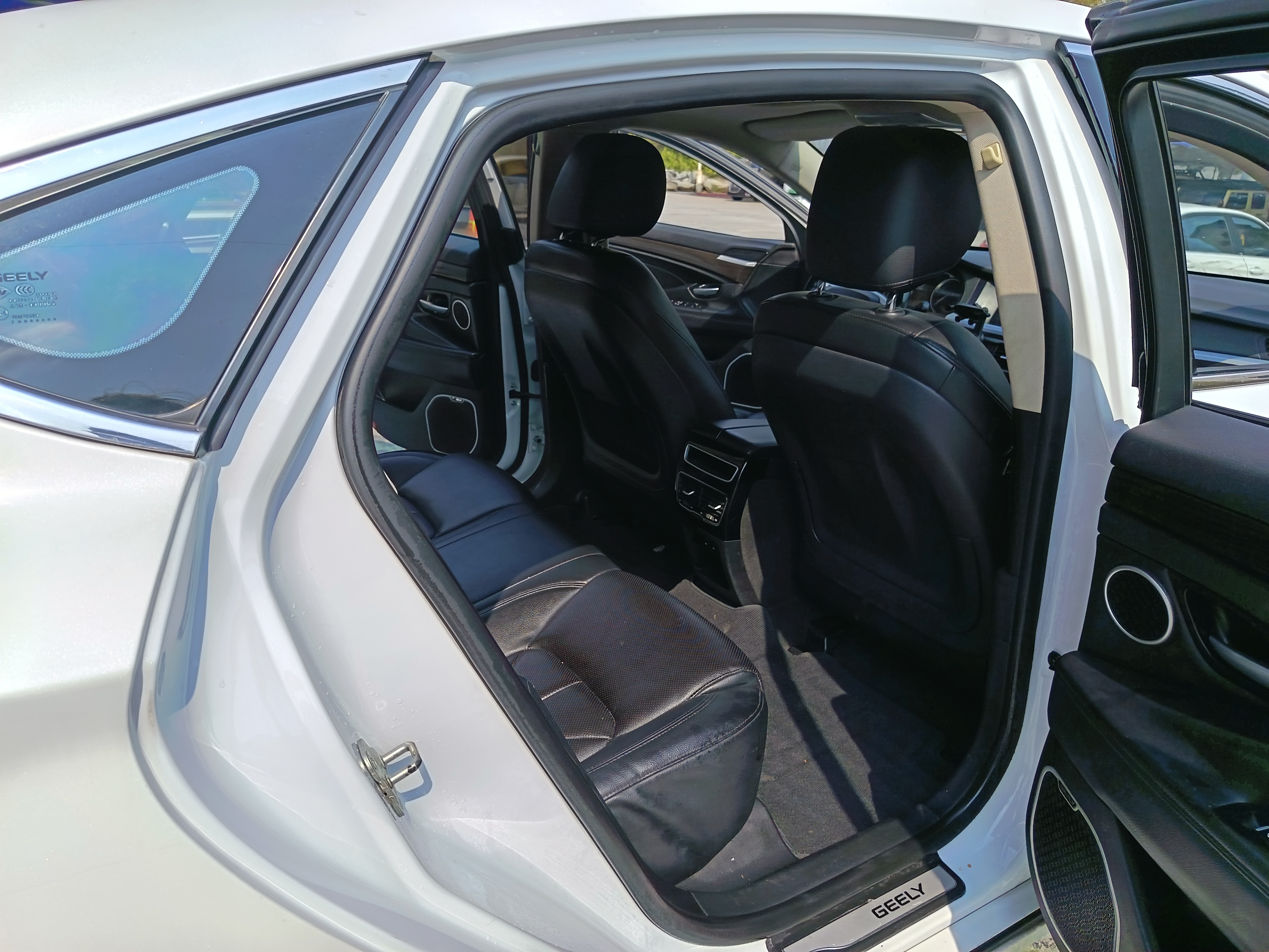 GEELY Ulion 2018 car image #9