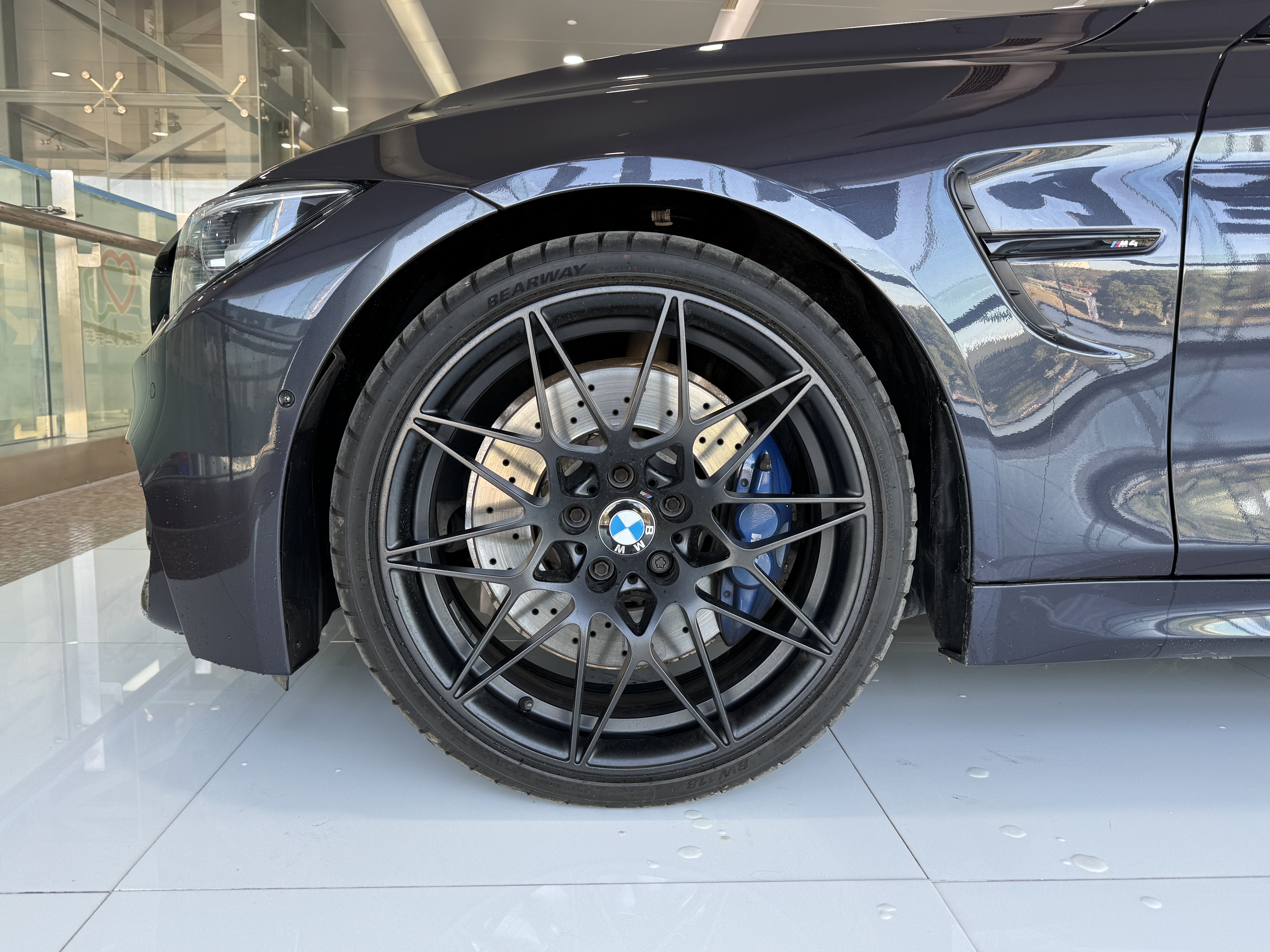 宝马 宝马M4 2019 汽车图片 #9