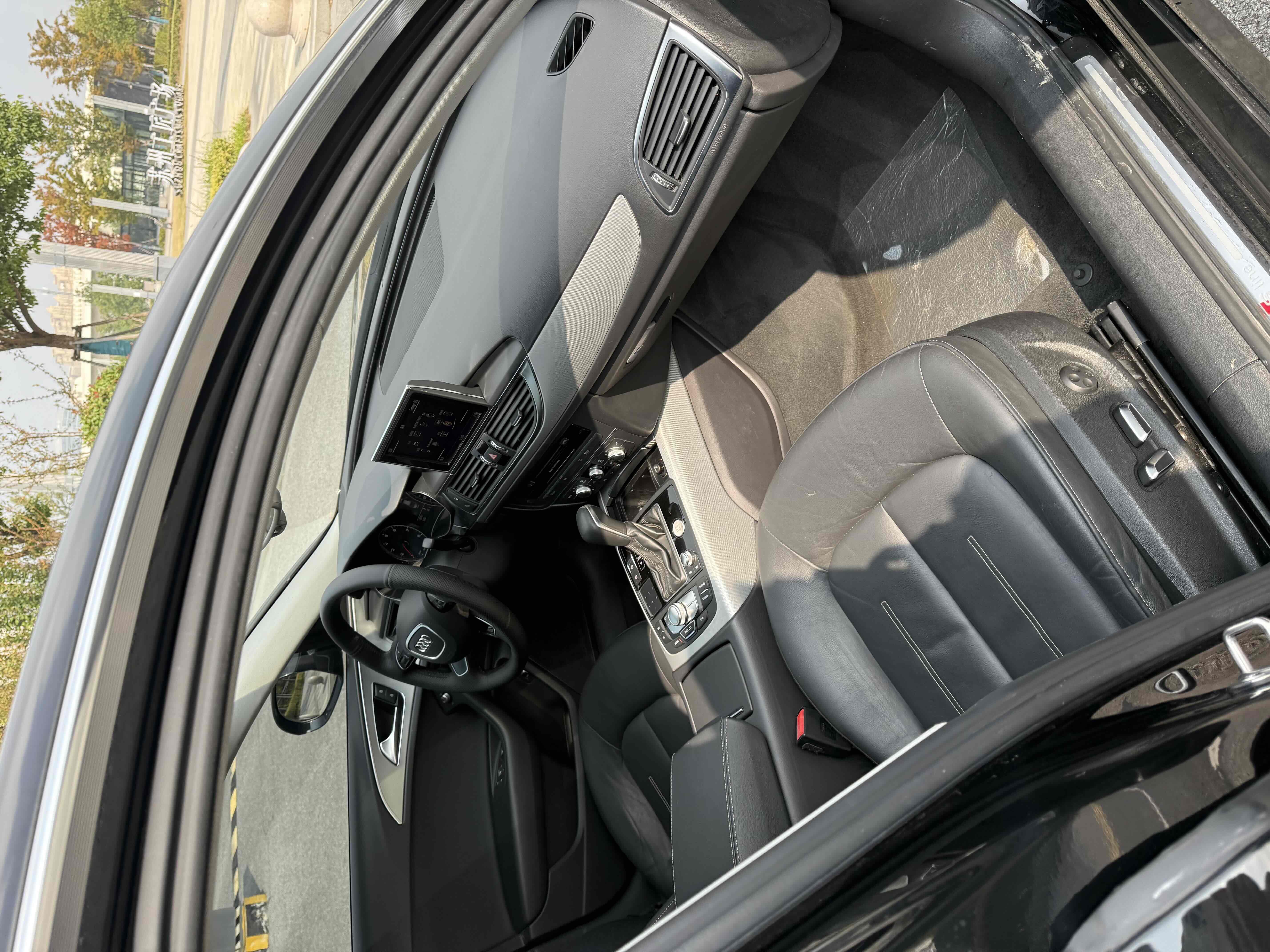 Audi A6L 2018 car image #9