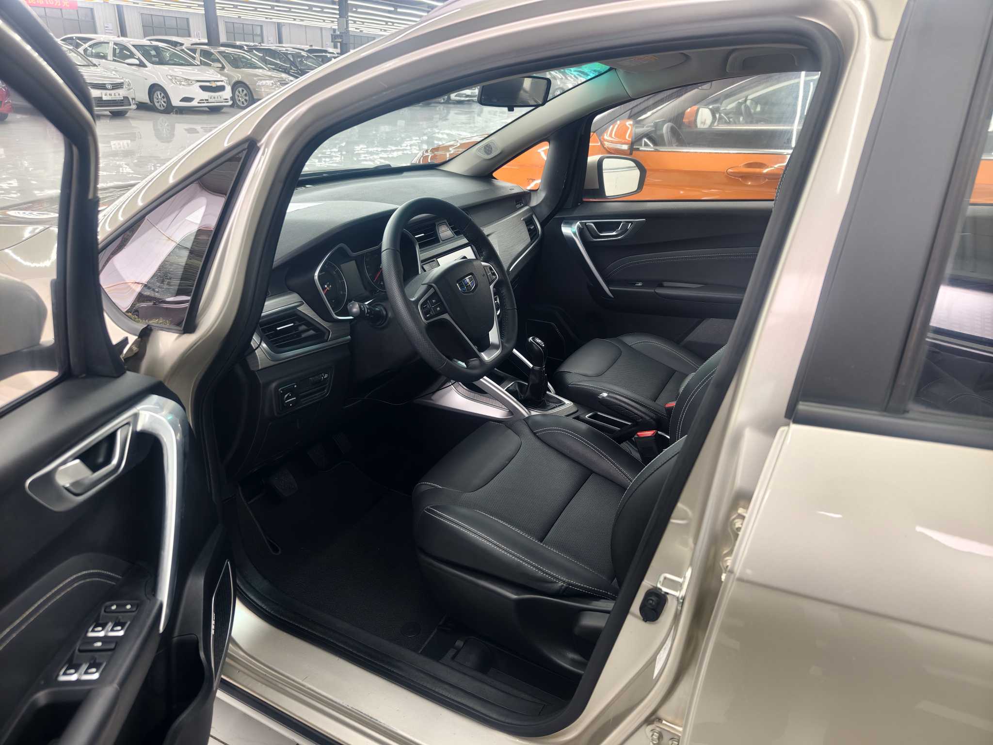 Vision X3 2018 car image #9