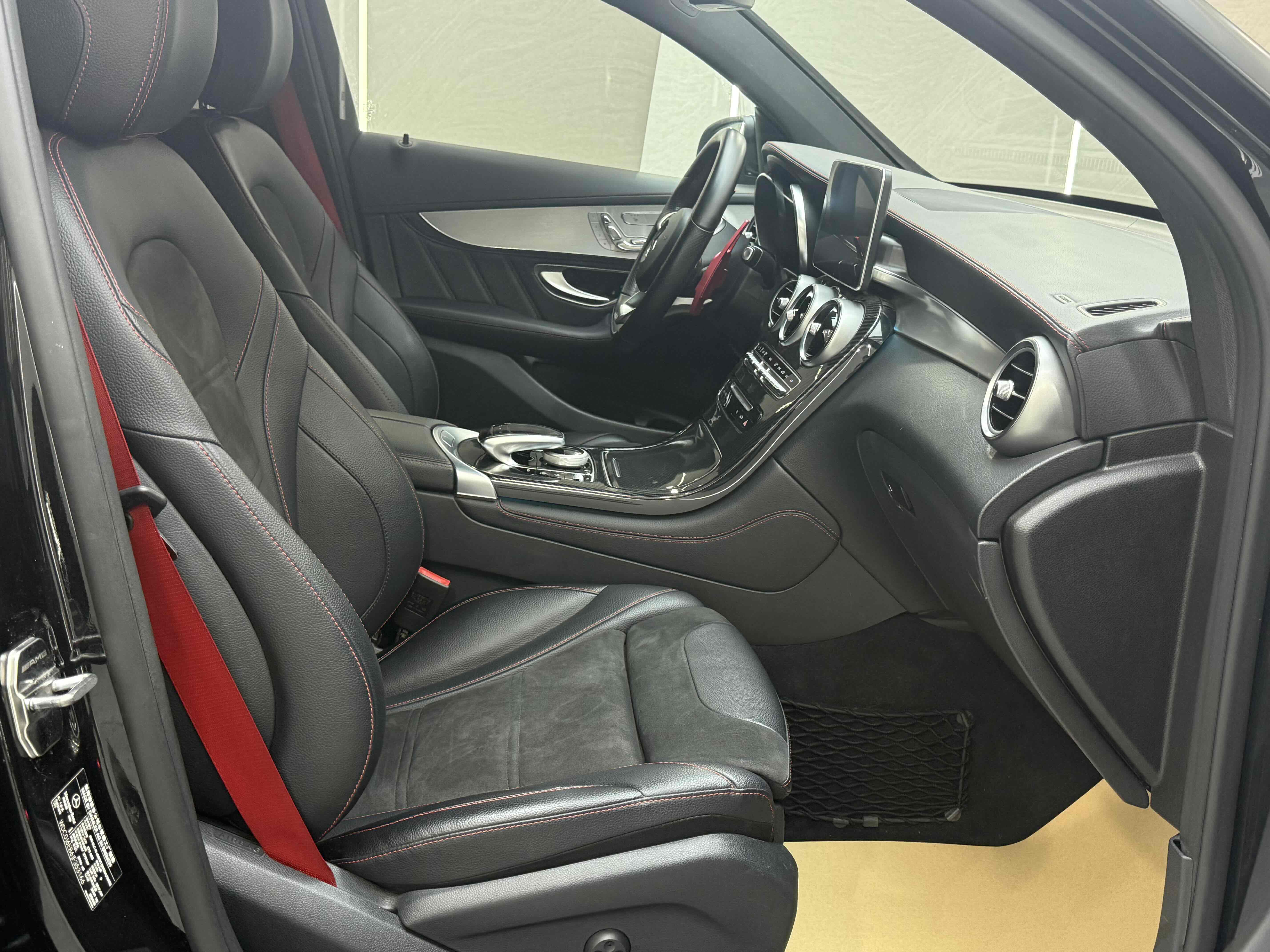 Mercedes-Benz GLC Coupe AMG 2018 صورة سيارة #9