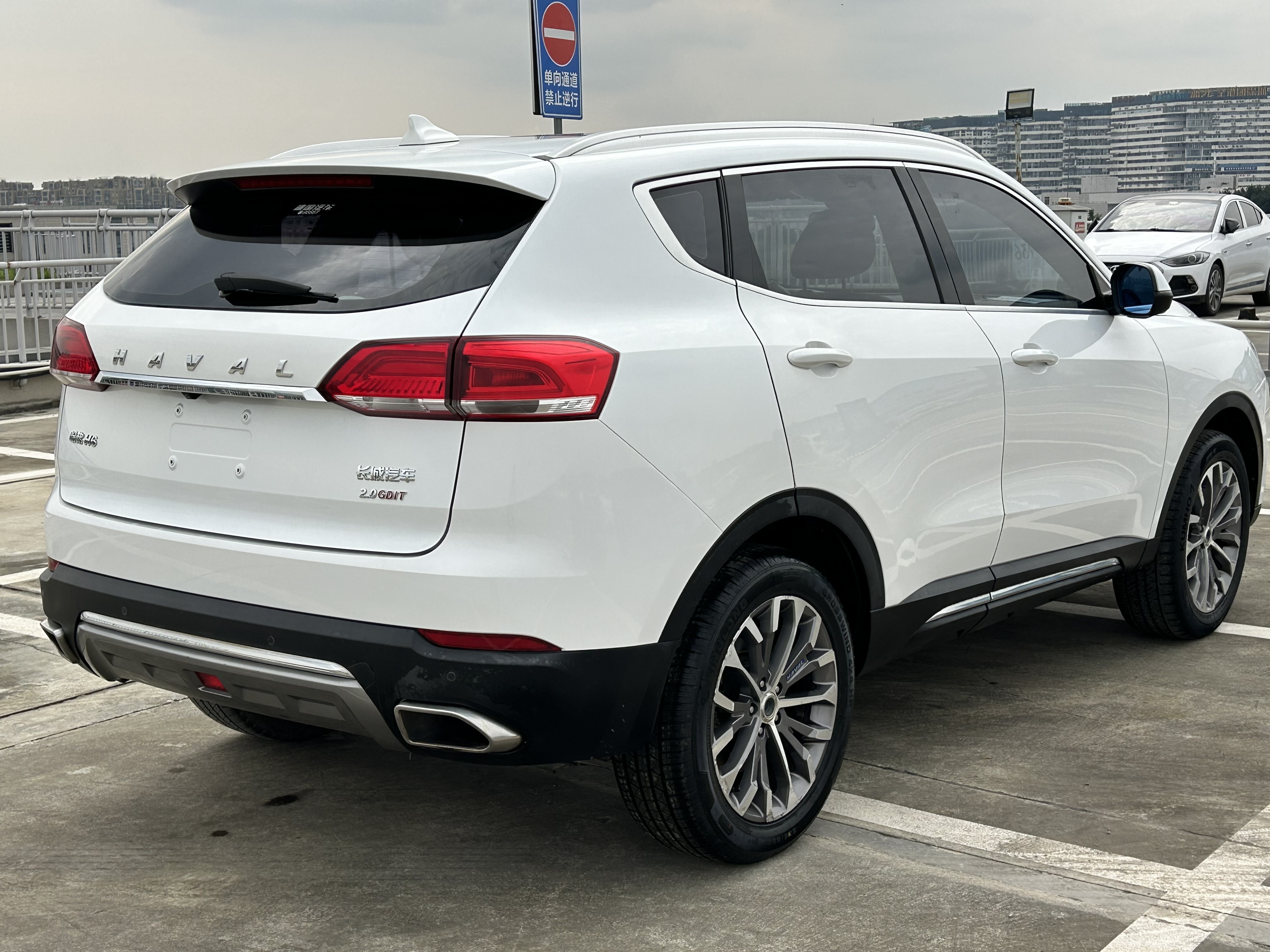 Haval H6 2018 car image #9