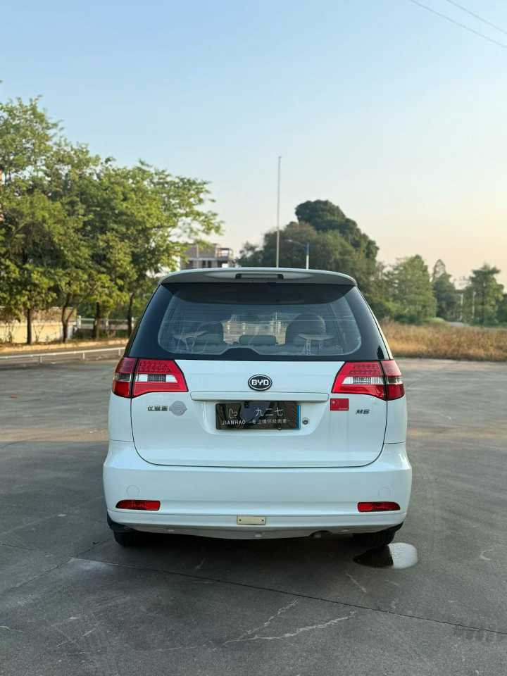 BYD S6 2015 #9 BYD S6 2015 car image #9