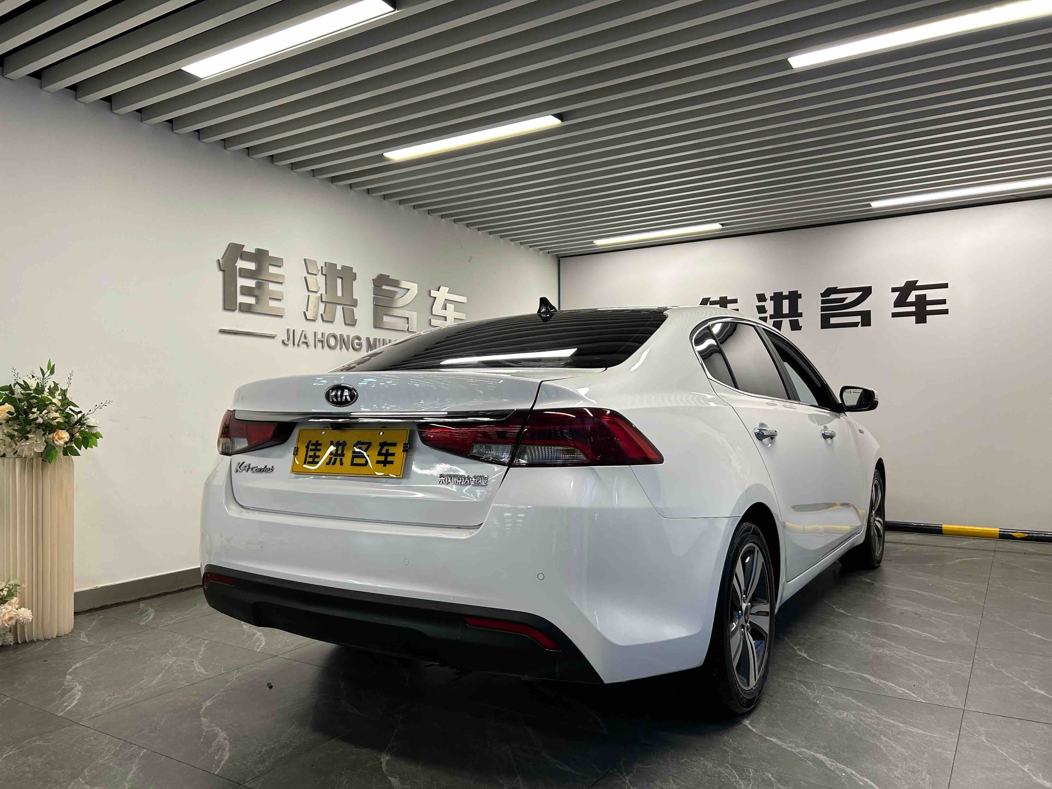 Kia K5 2019 immagine di auto #9