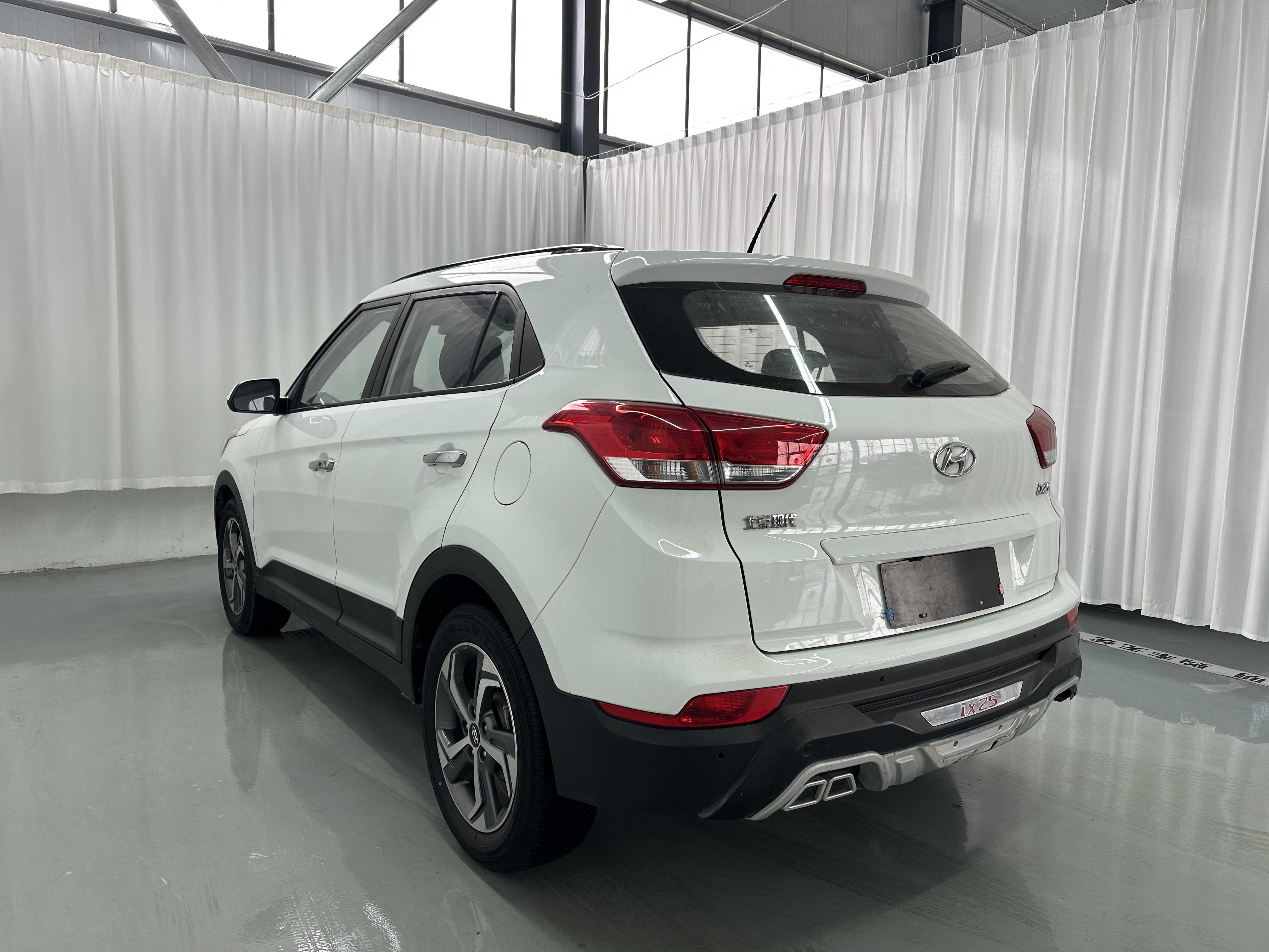 Hyundai ix25 2019 car image #9