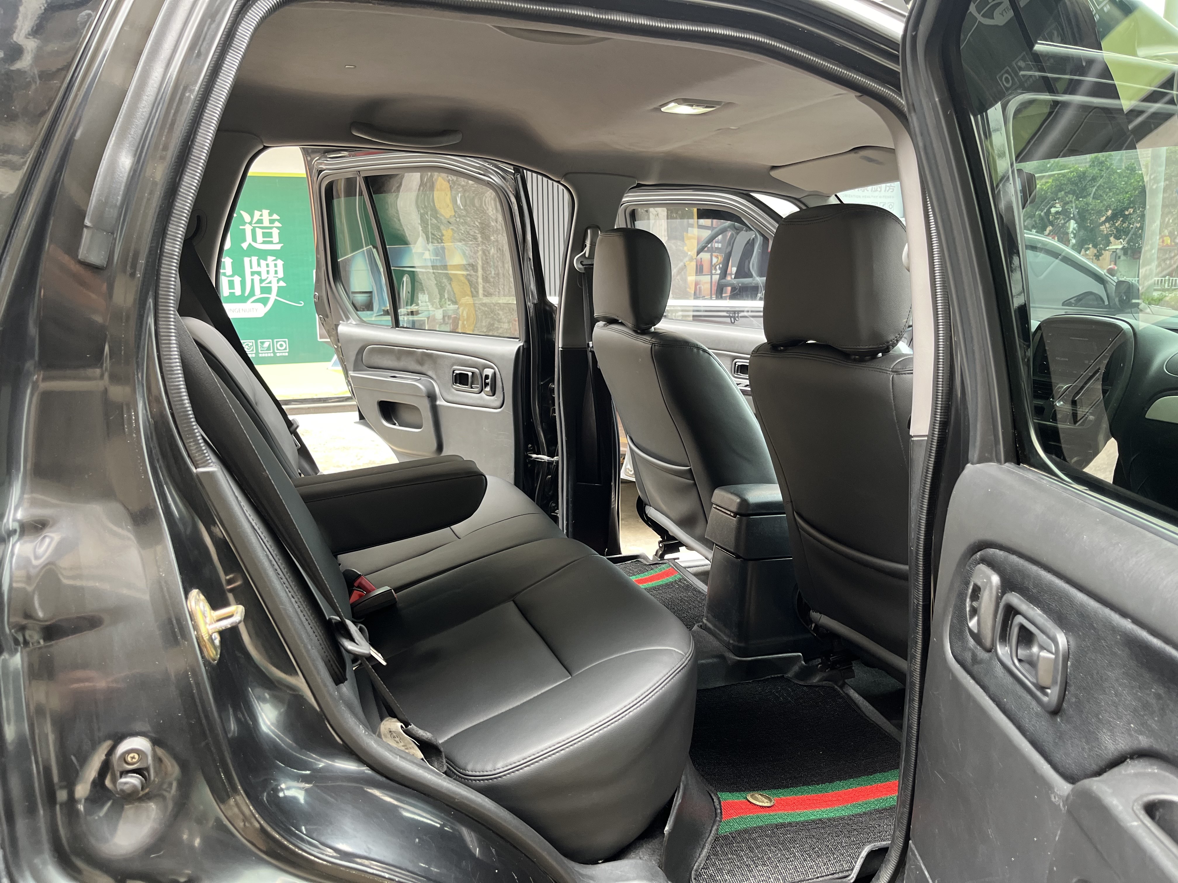 日产 日产帕拉丁 2009 汽车图片 #9