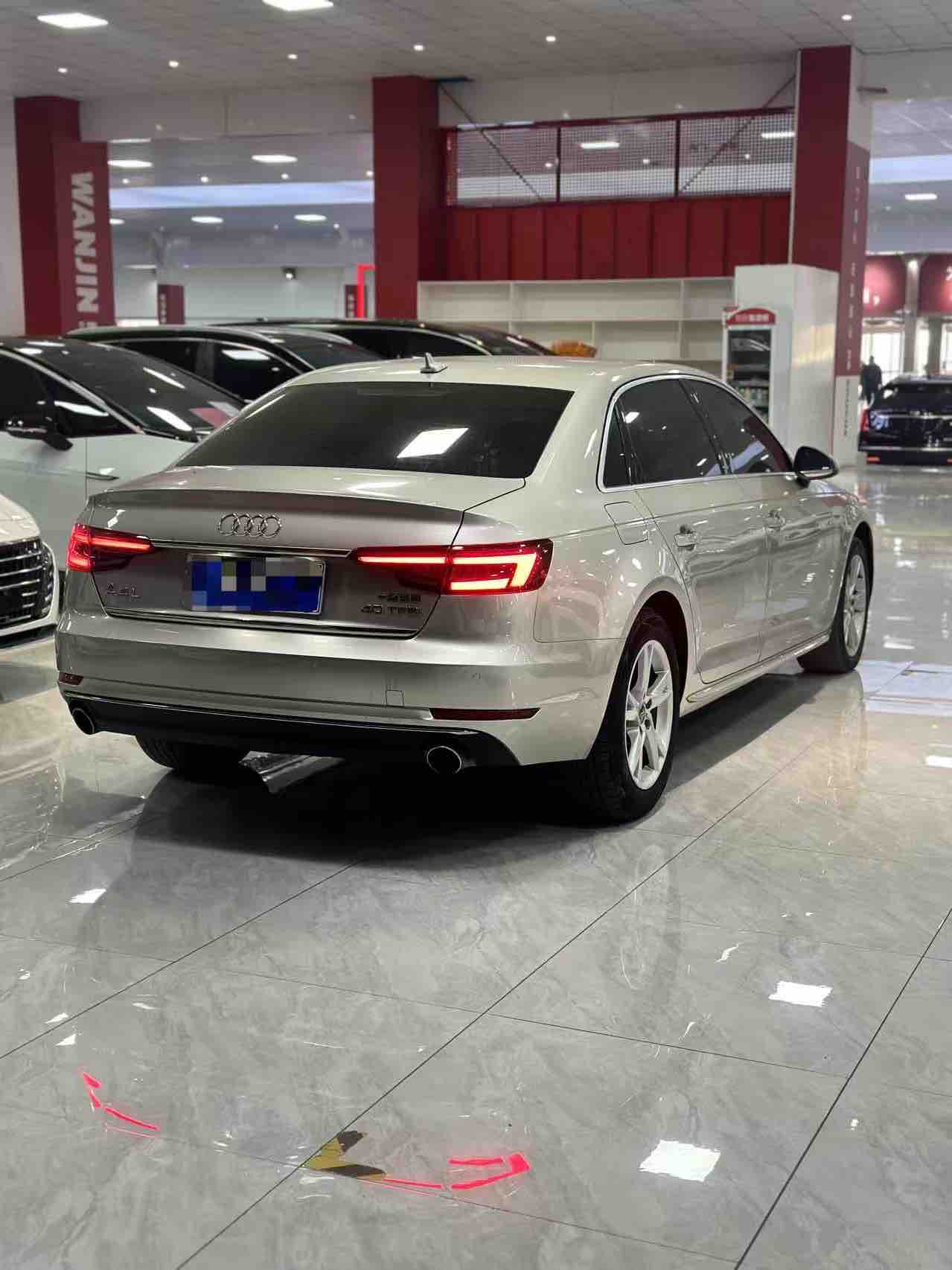 Audi A4L 2018 image de voiture #9