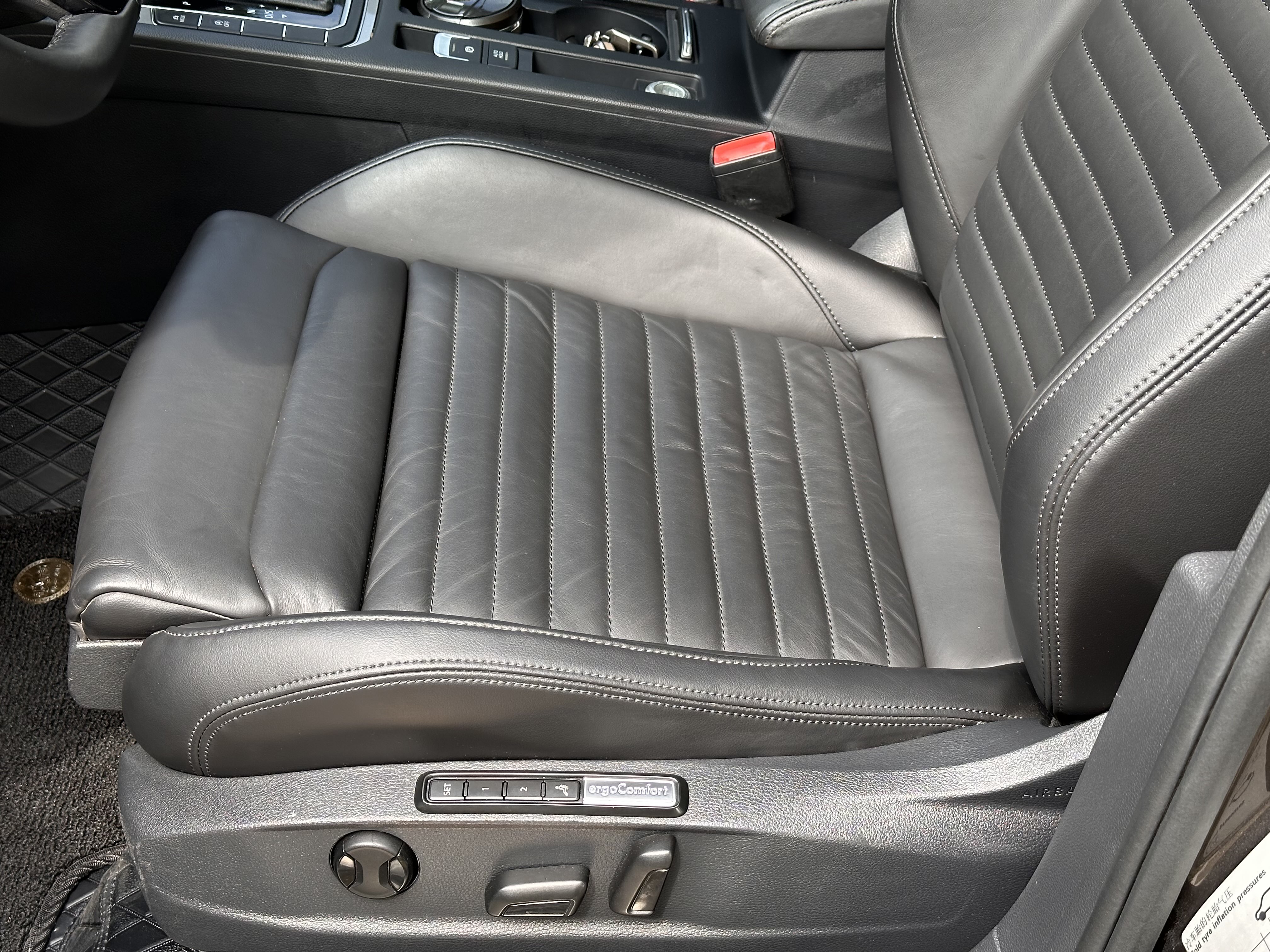 Volkswagen Passat Variant 2018 immagine di auto #9