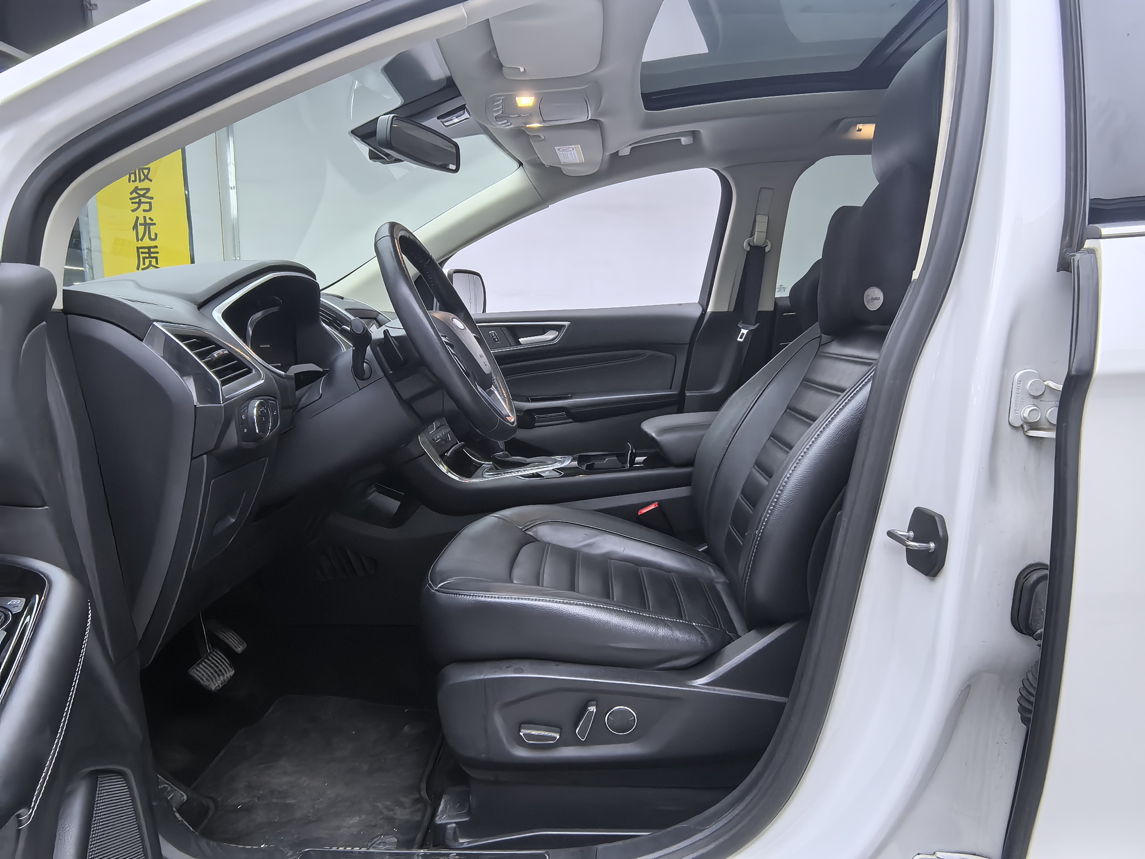 Ford Edge 2018 immagine di auto #9