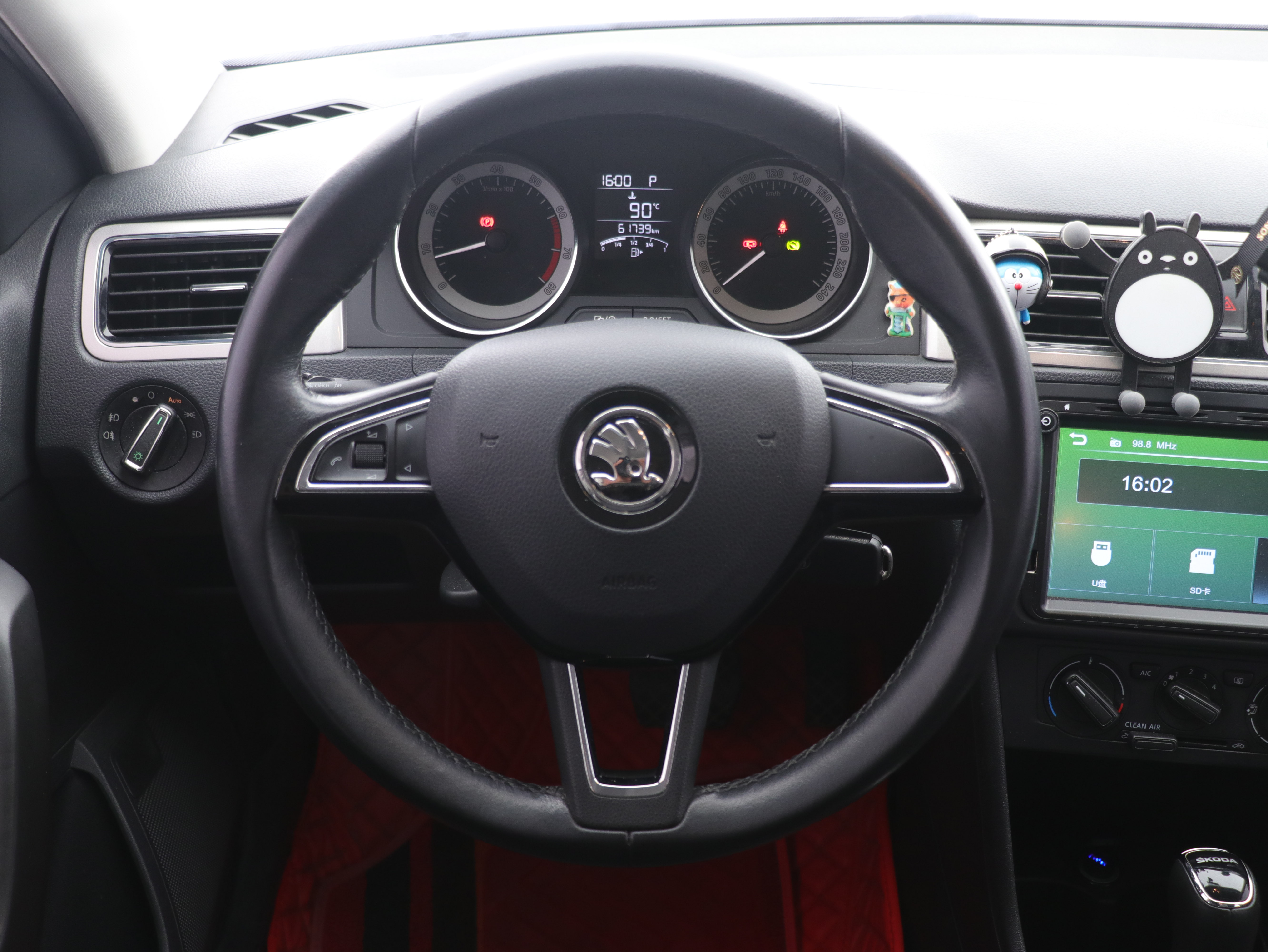 Skoda Rapid Spaceback 2018 immagine di auto #9