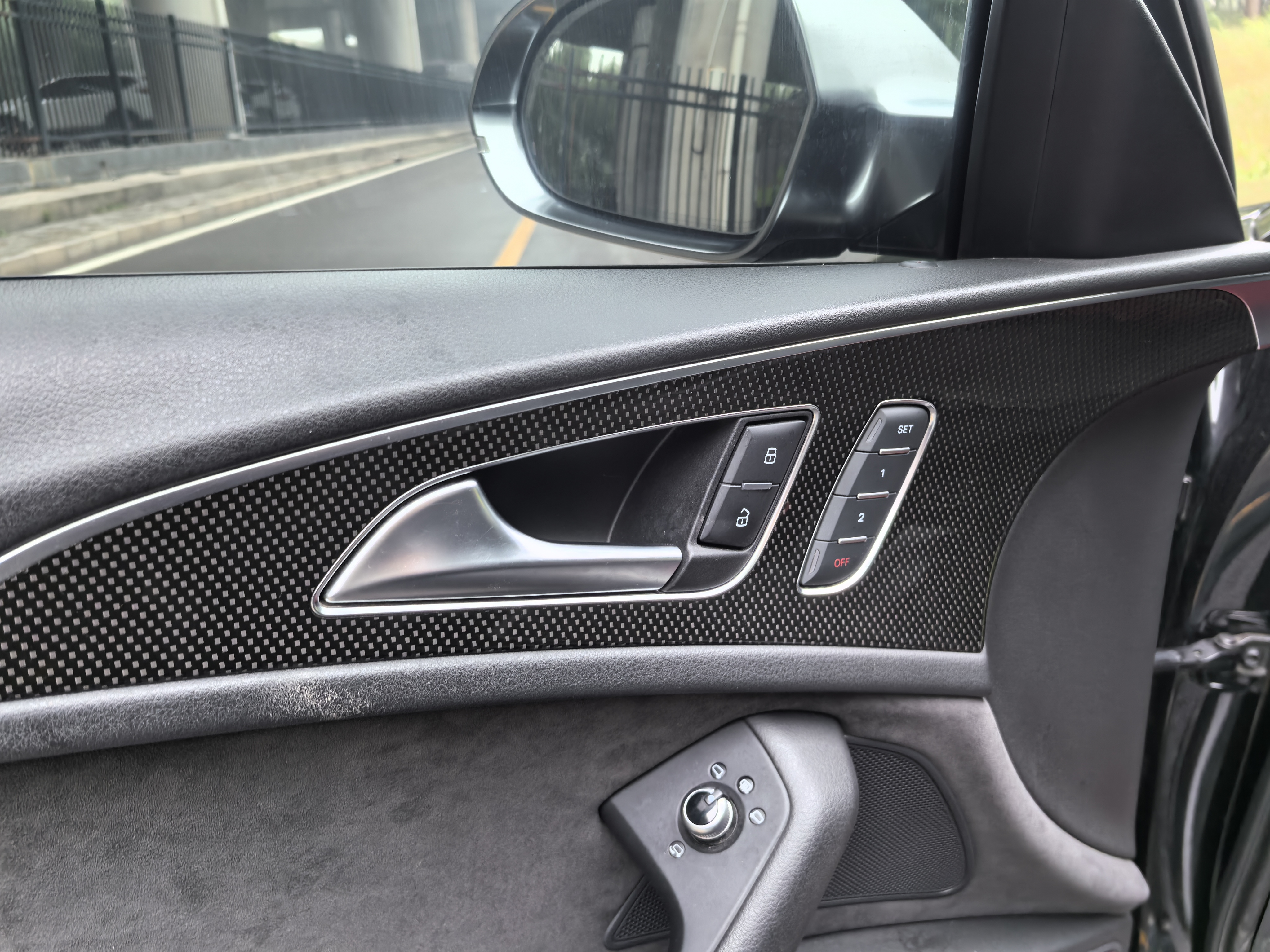 Audi S6 2018 car image #9