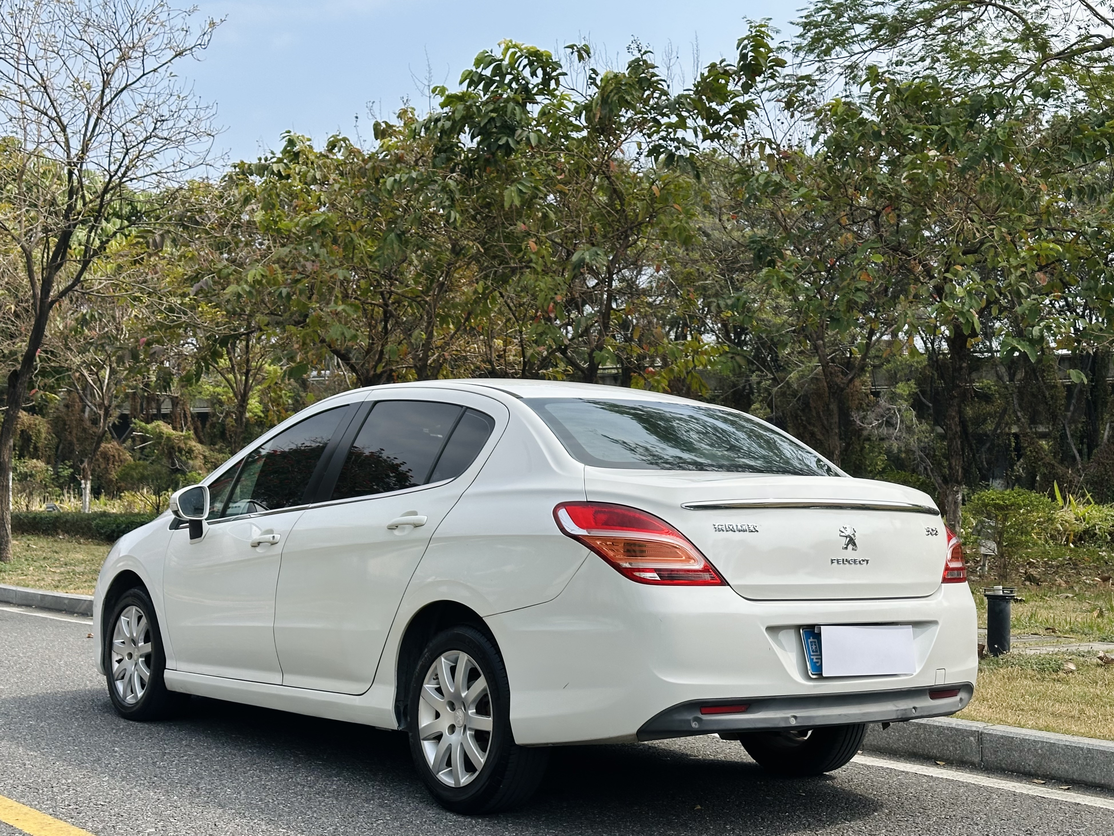 标致 标致308 2015 汽车图片 #9