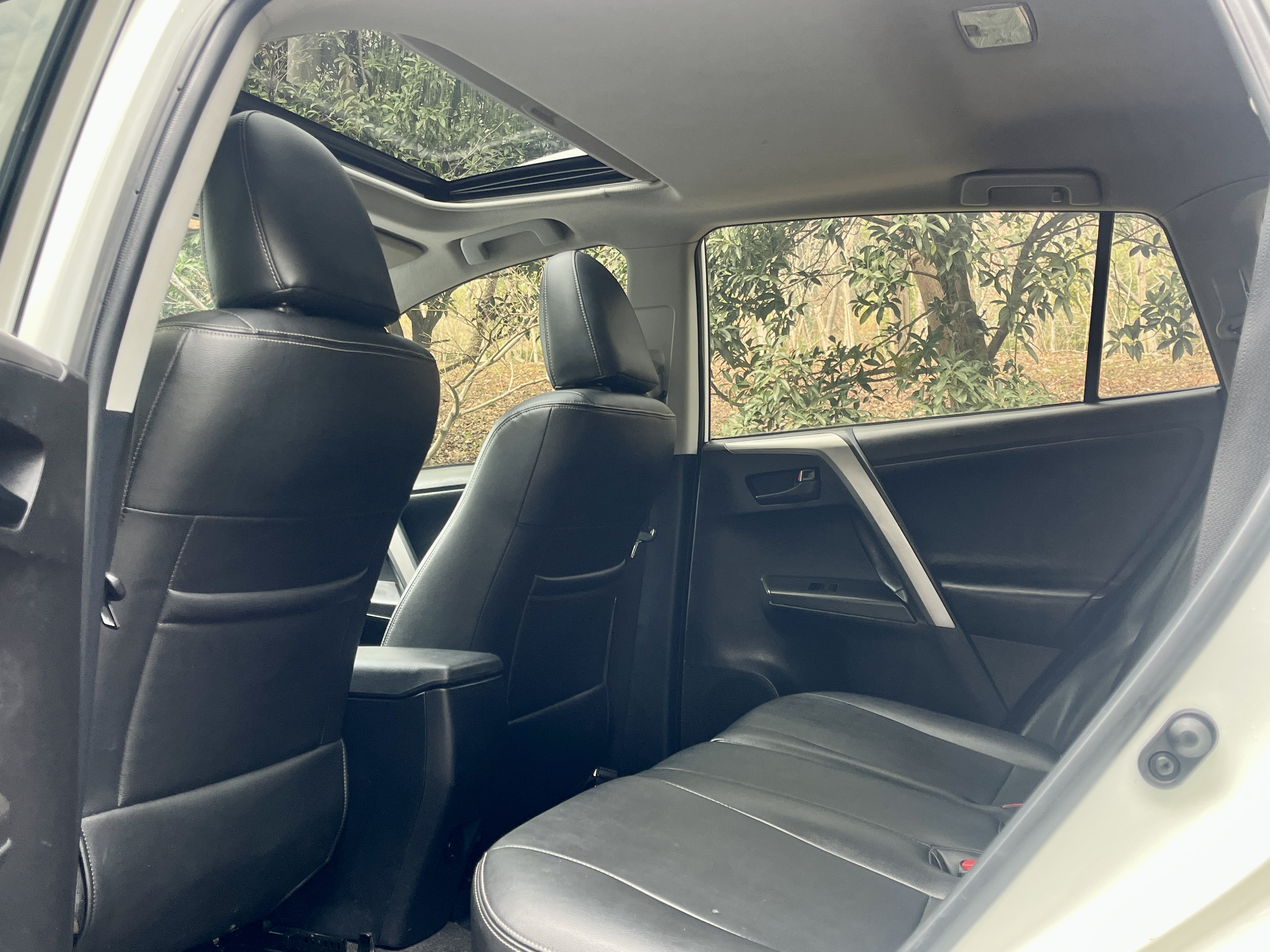 Toyota RAV4 2019 #9 Toyota RAV4 2019 car image #9